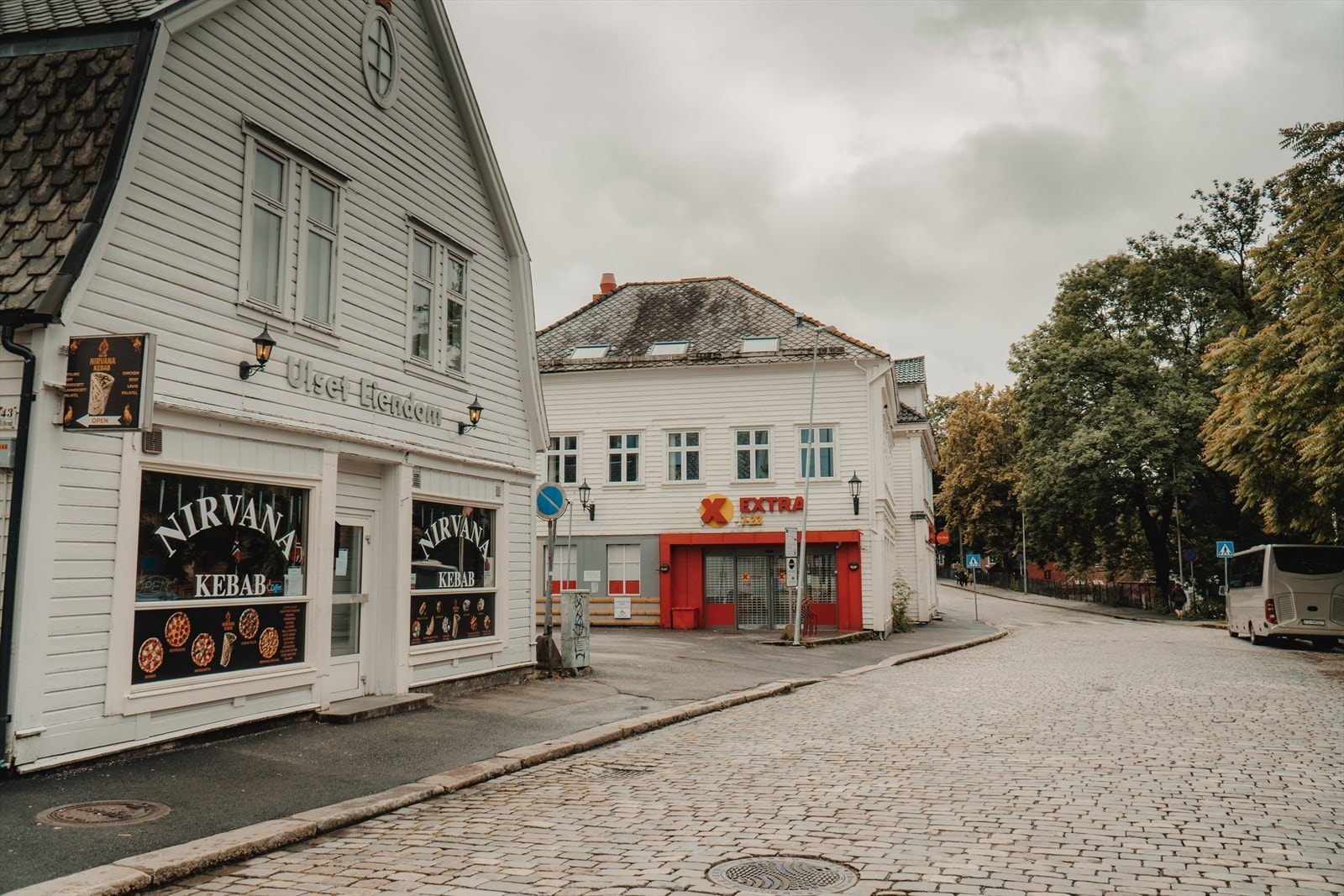 Like utenfor døren har du Coop Extra som nærmeste nabo. Galleribilde