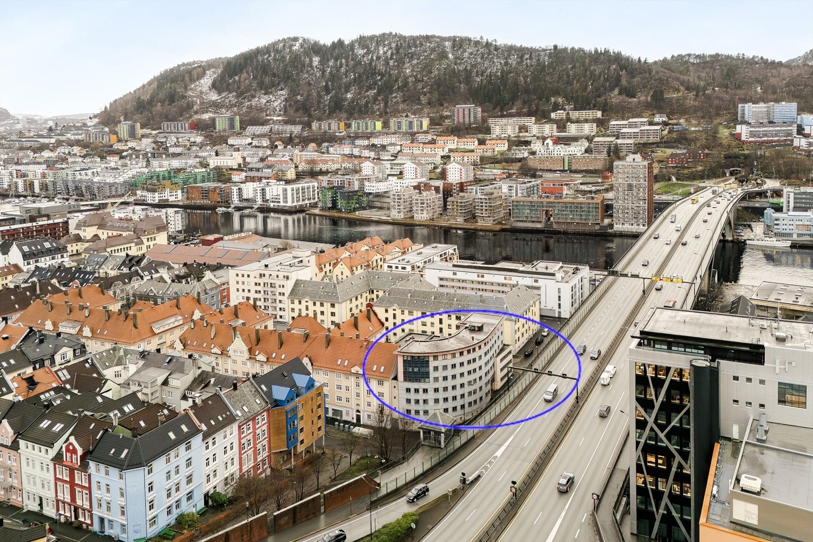 Konsul Børs gate mot Puddefjordsbroen Galleribilde