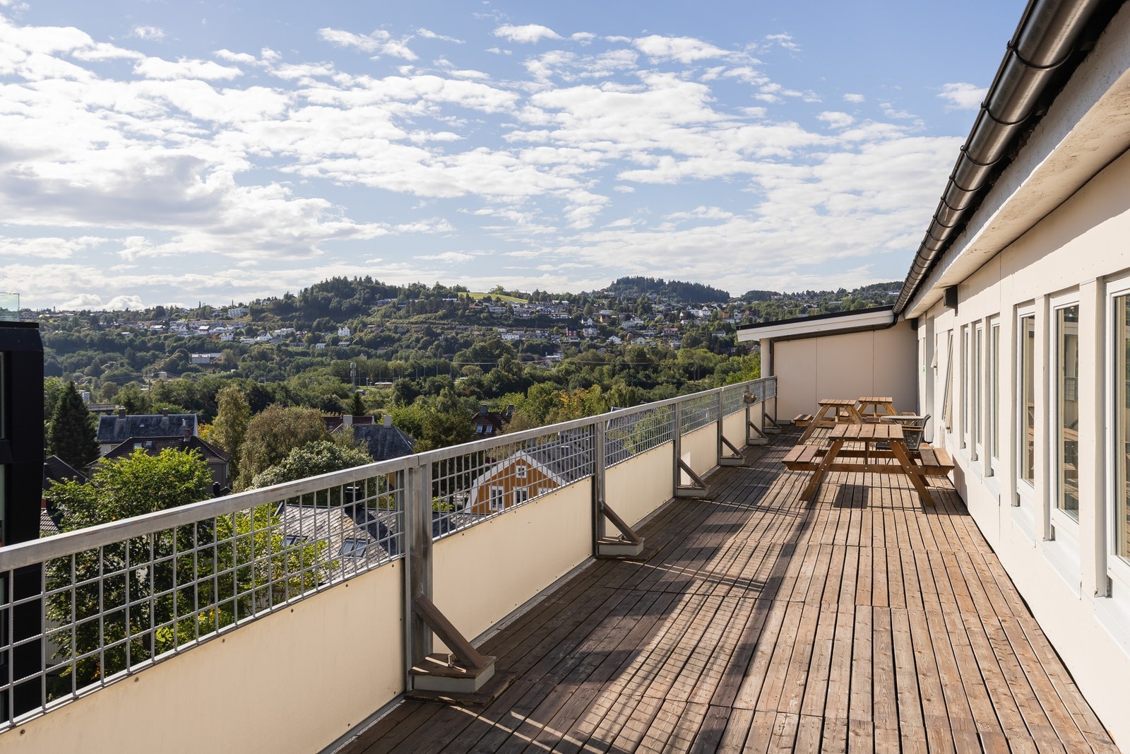 Felles takterrasse i 7. etasje med fin utsikt og gode solforhold. Galleribilde