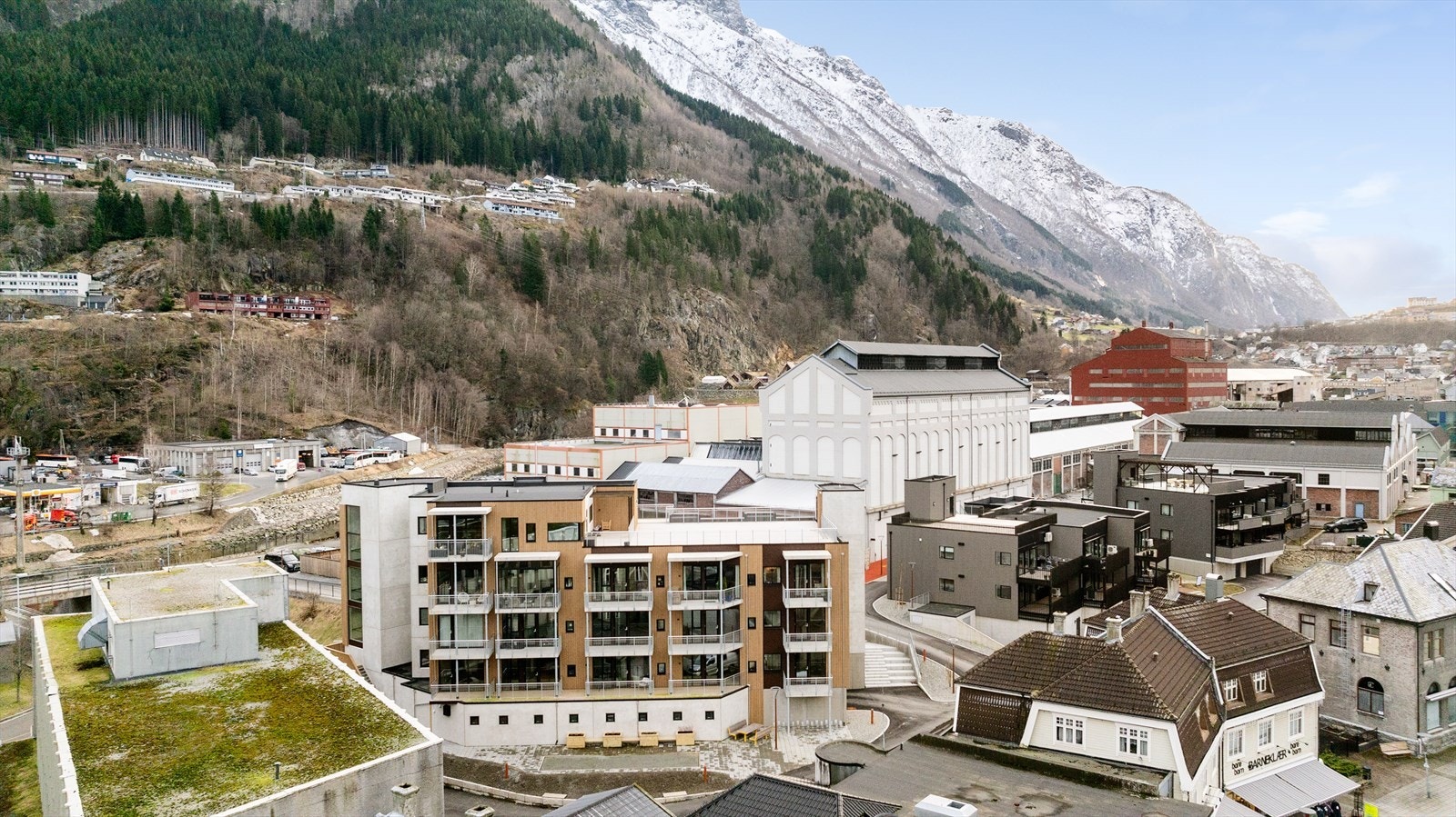 Gangavstand til alt man trenger i Odda sentrum Galleribilde