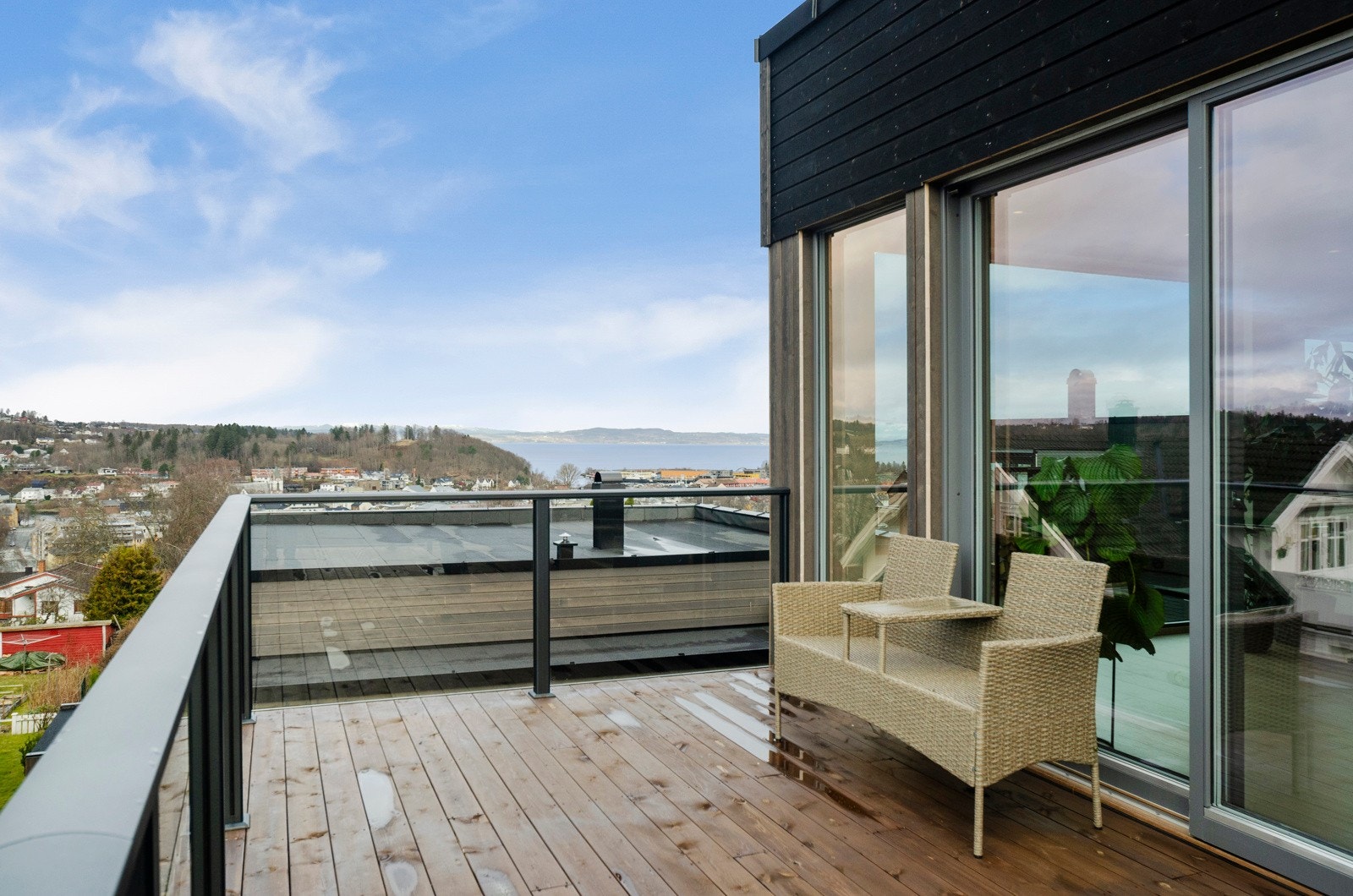 Veranda med utgang fra stue. Galleribilde