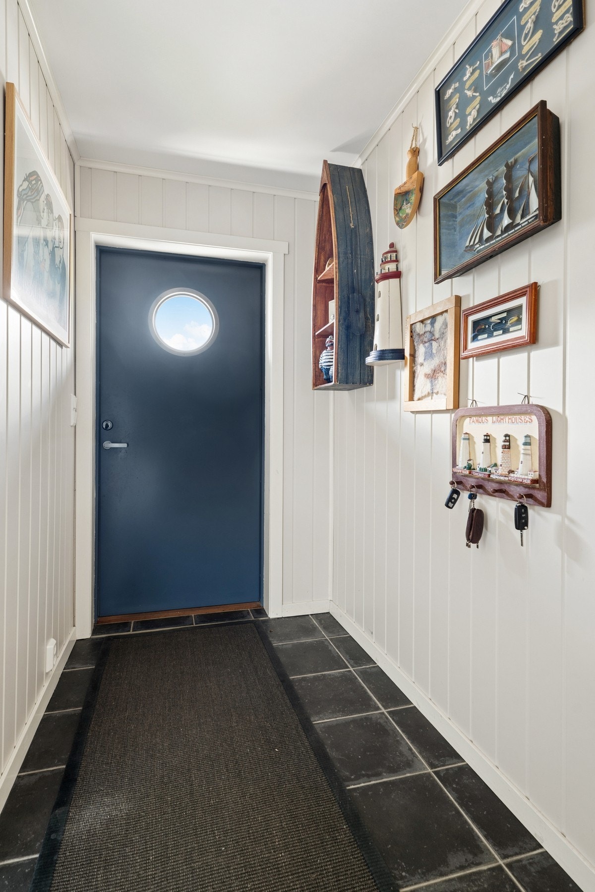 - Entré, velkommen inn! - Galleribilde
