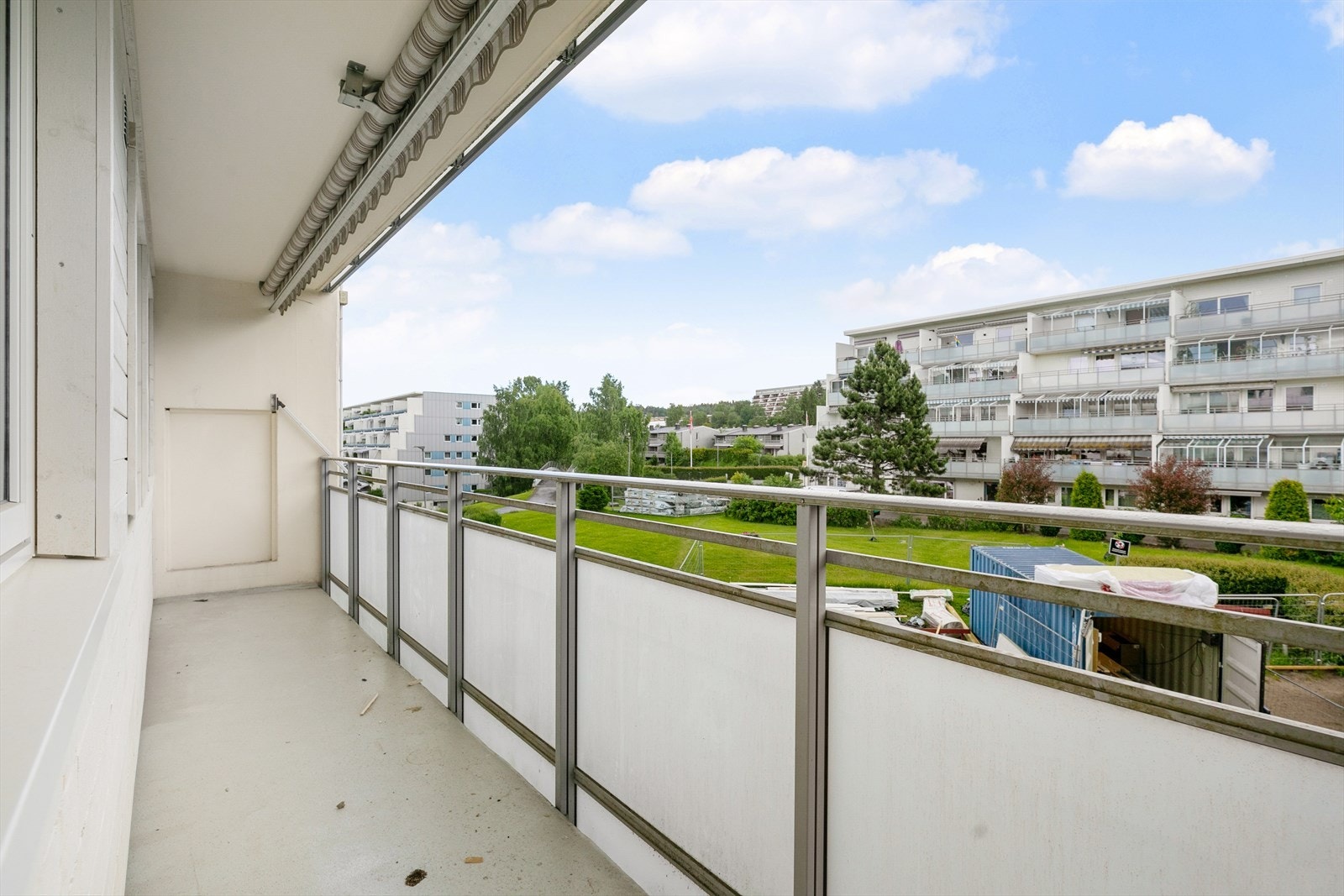 Den østvendte balkongen på 8 m² er perfekt for morgenkaffen. Galleribilde