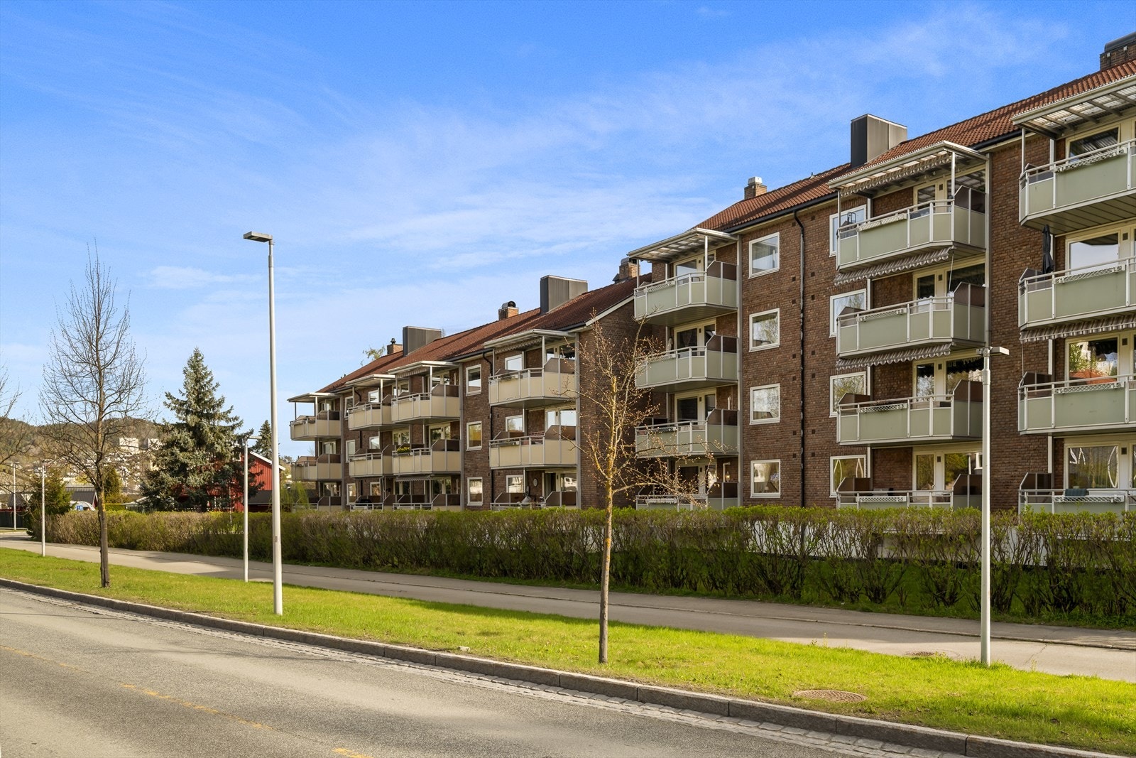 Området byr på fine sykkel- og gangstier til og fra skole og barnehage! Galleribilde