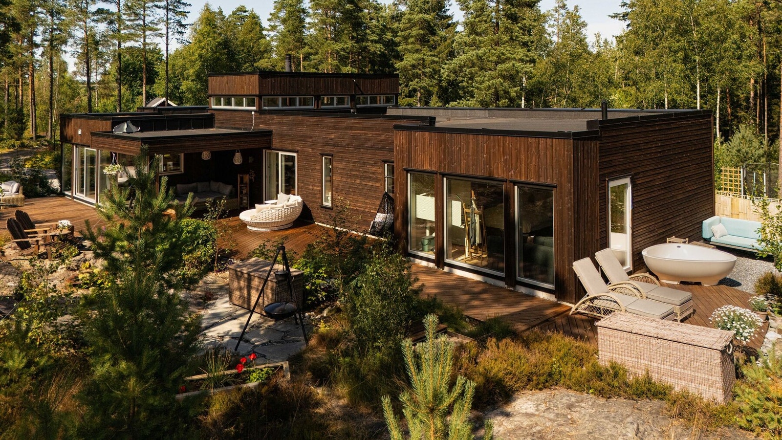 Boligen har en solrik terrasse på hele 101m2. Galleribilde