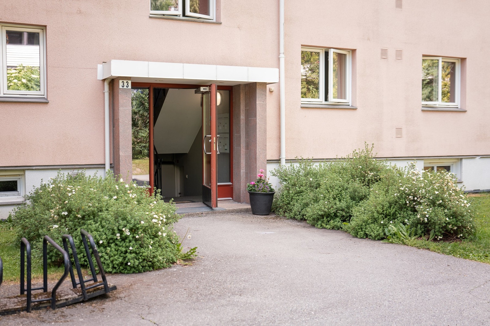 Hyggelig inngangsparti Galleribilde