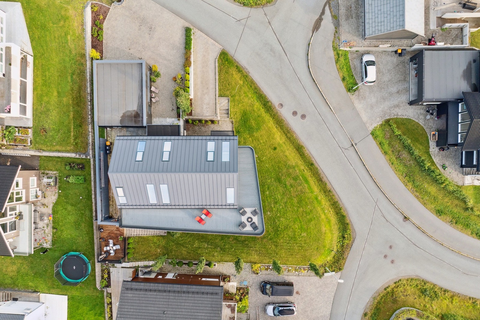 Oversikt over eiendommen og dens plassering i nabolaget. Galleribilde