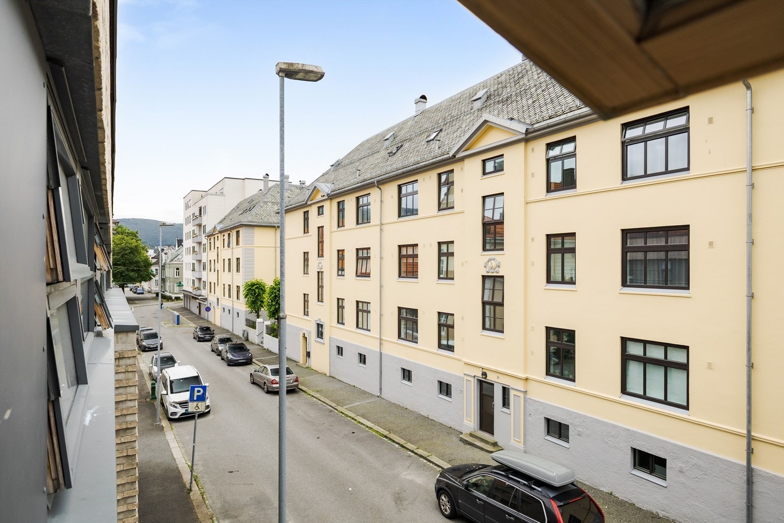 Utsikt fra stuevindu Galleribilde