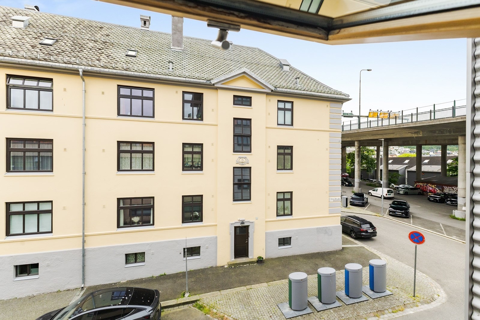 Utsikt fra stuevindu Galleribilde