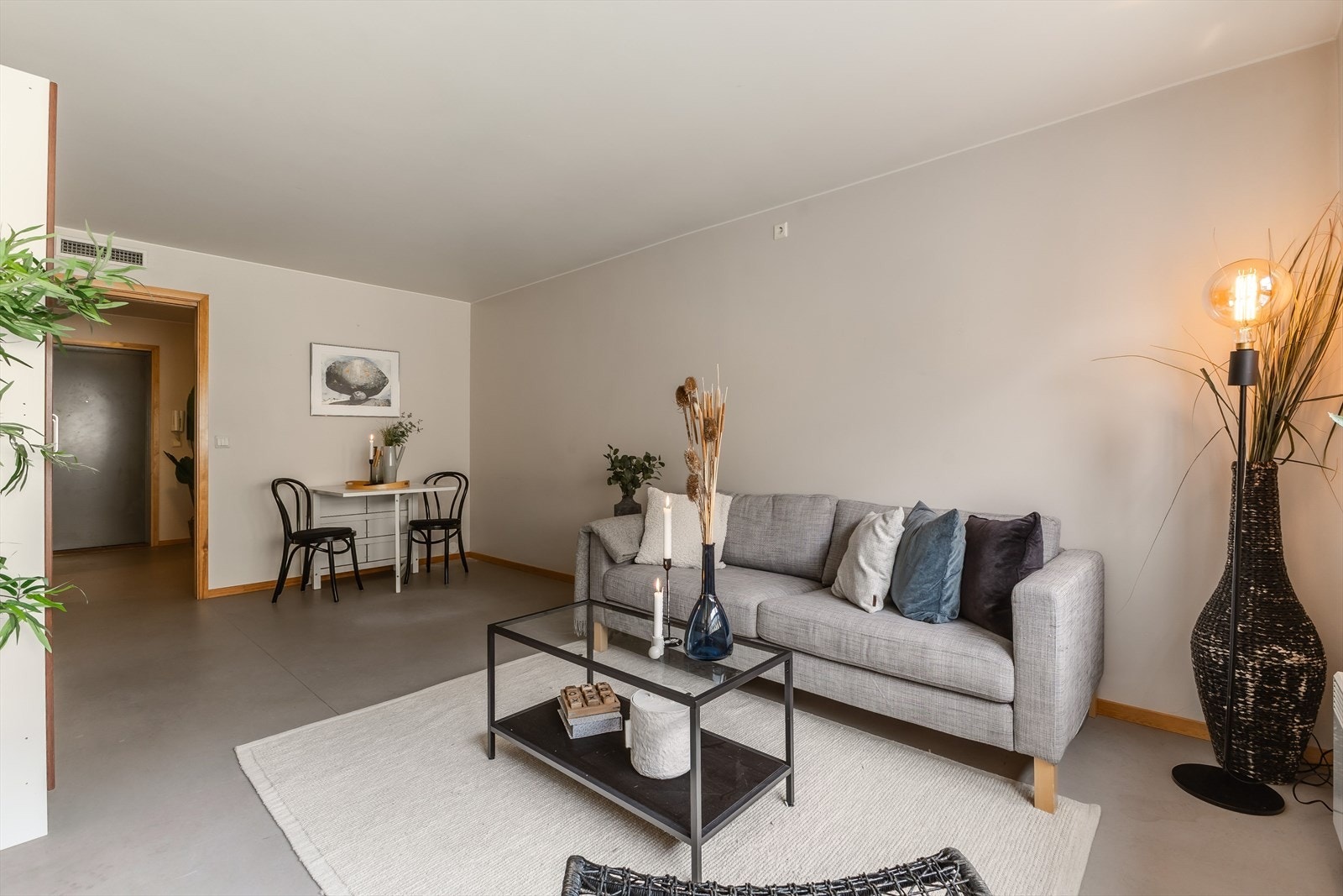 Stue mot entre Galleribilde