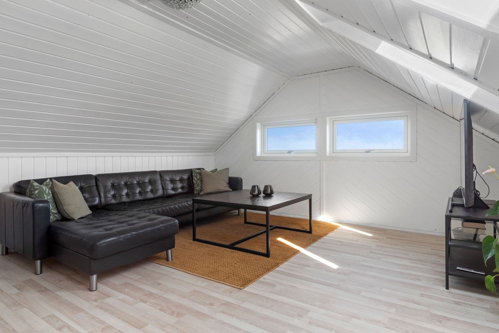 Loftsetasje er ikke byggemeldt og godkjent. Galleribilde