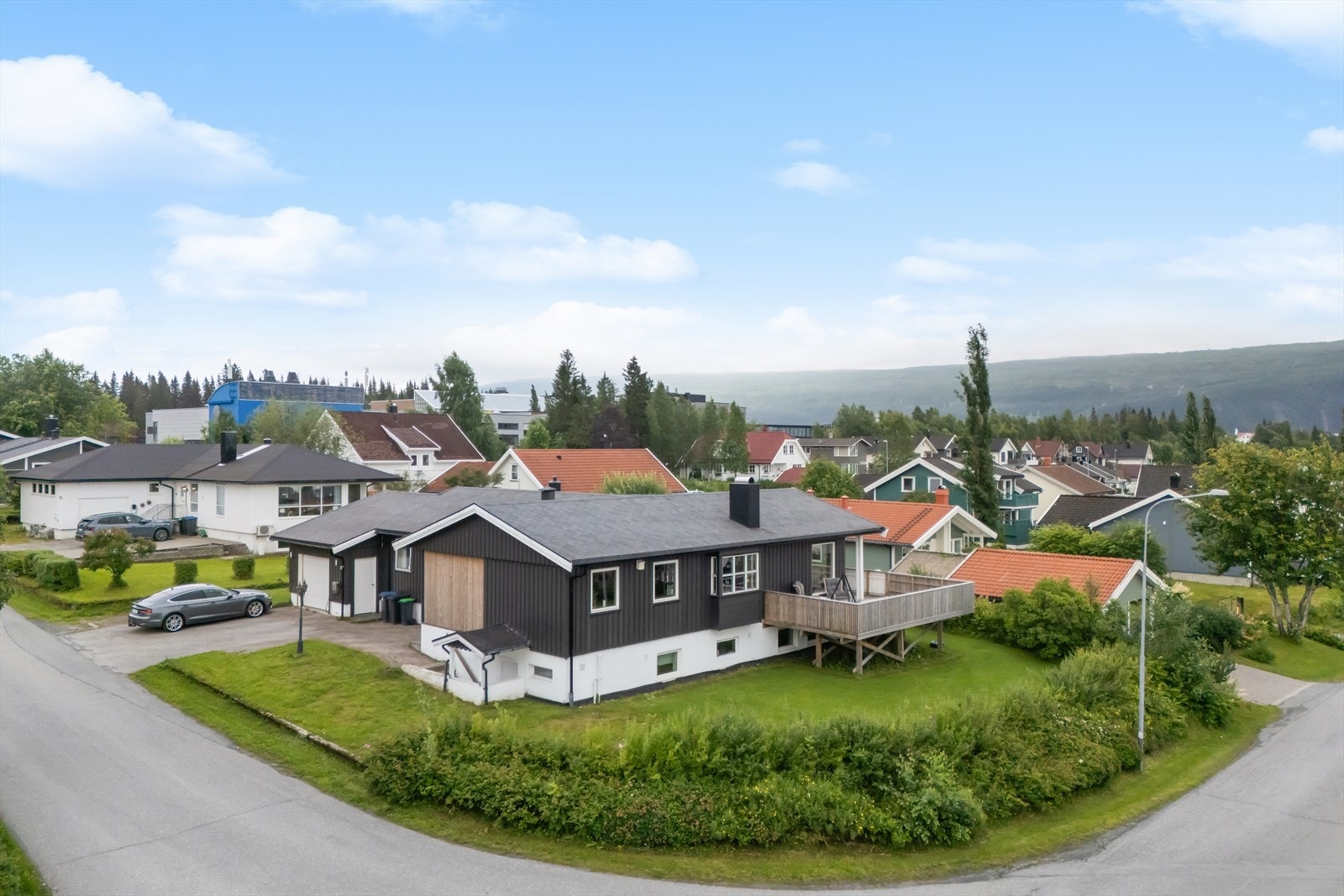 Eneboligen er betydelig oppgradert i seinere tid, med blant annet taktekking fra 2018 Galleribilde