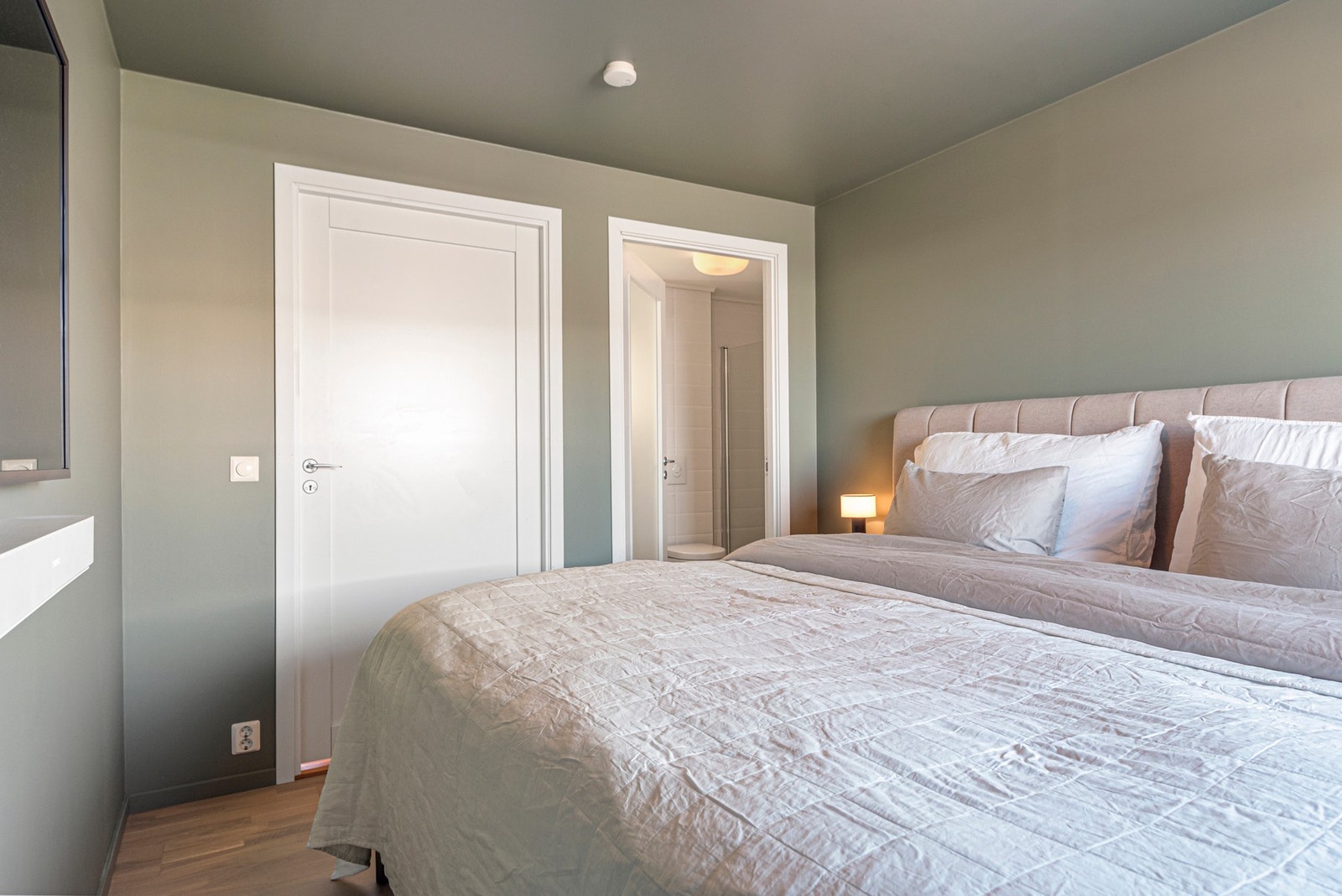 Totalt 4 soverom, alle med plass for garderobe. Galleribilde