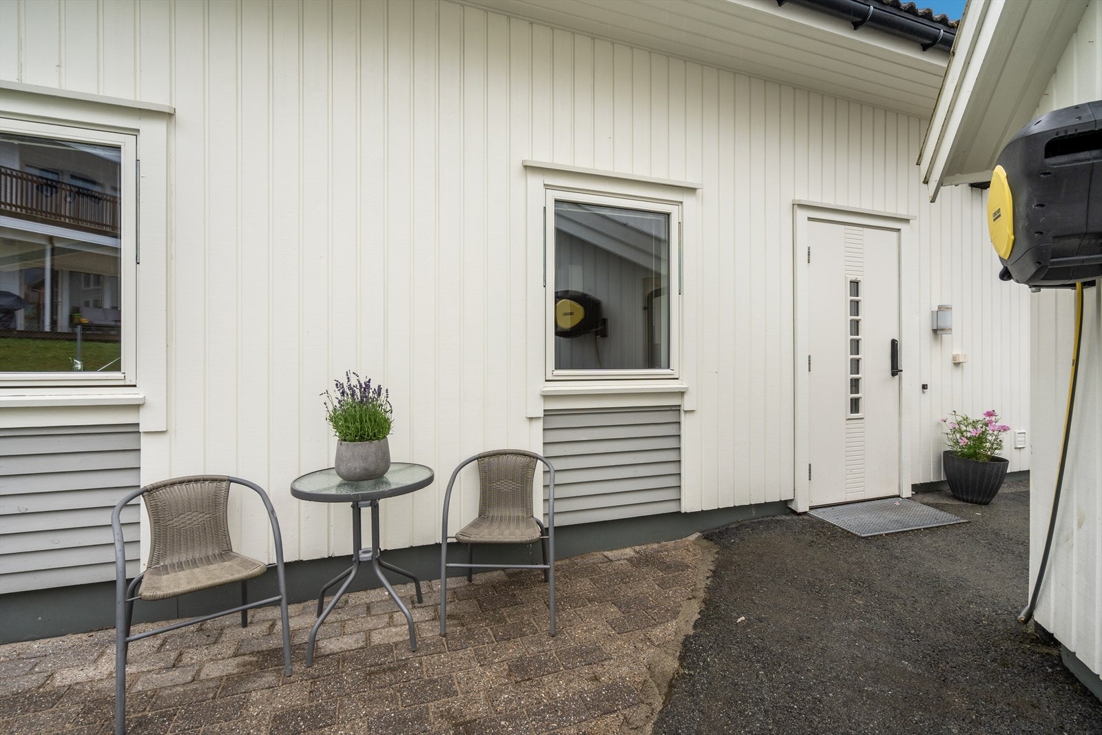 Inngangsparti. Galleribilde