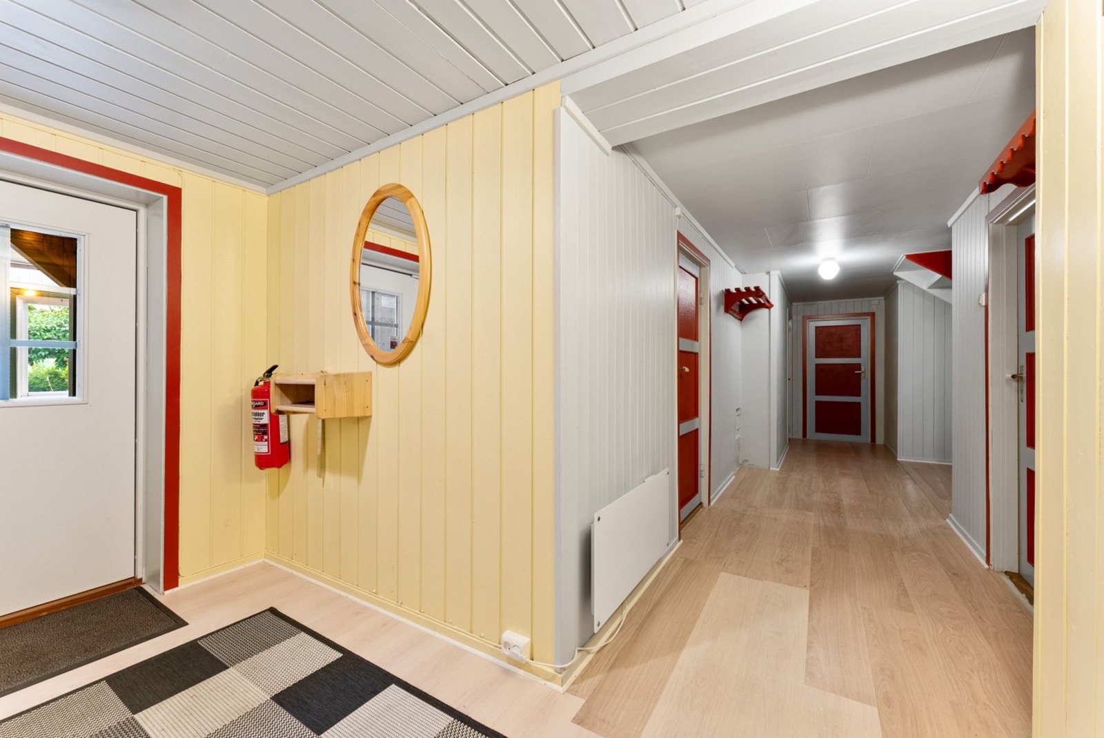Egen inngang til kjelleretasjen. Galleribilde