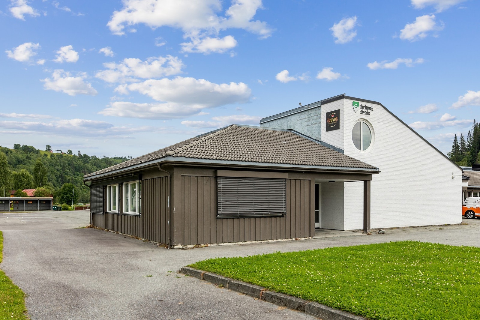 Kort vei til Årlivoll skole og Svorkmo barnehage. Galleribilde