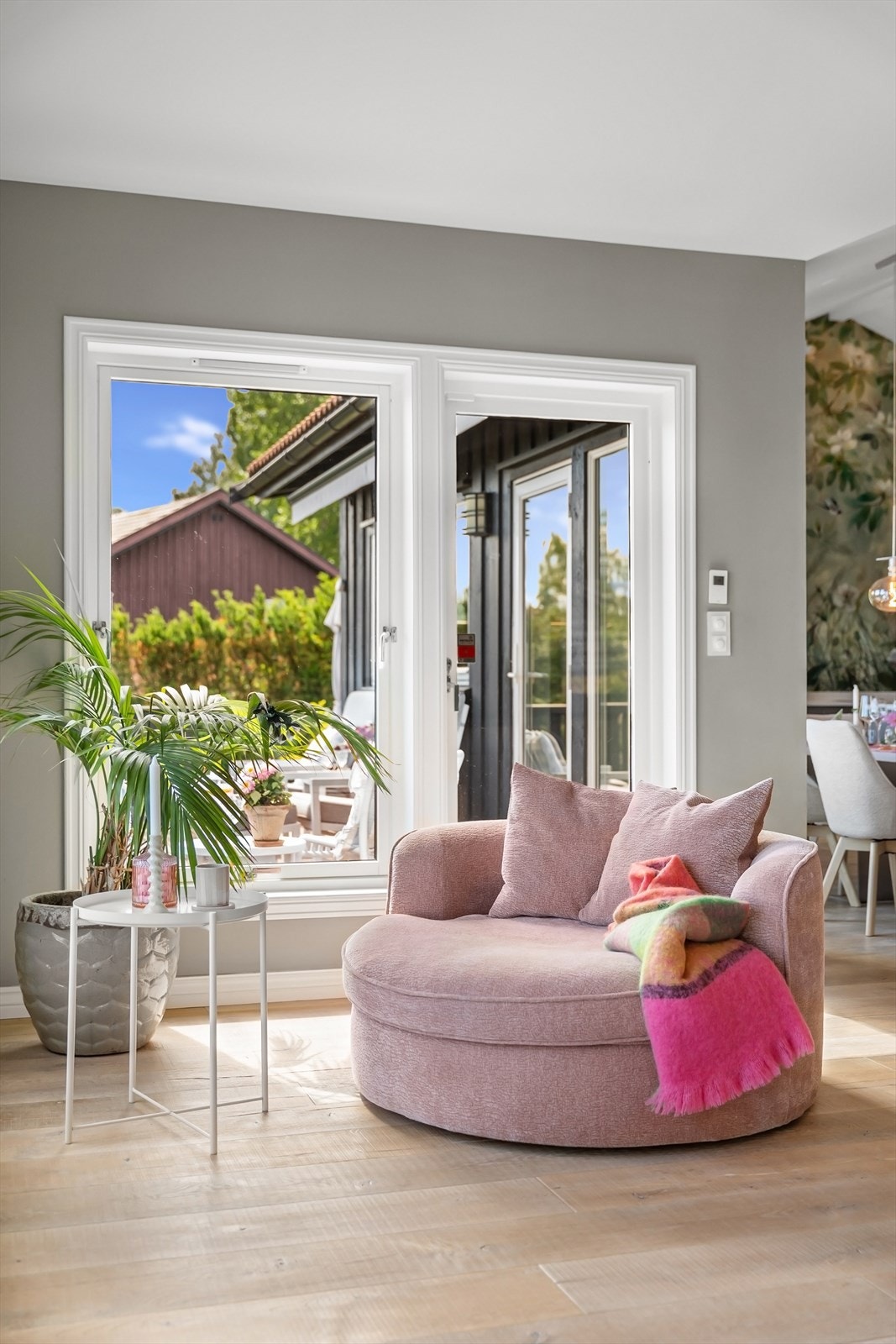 Fra stuen er det utgang til en balkong på 17 m². Galleribilde