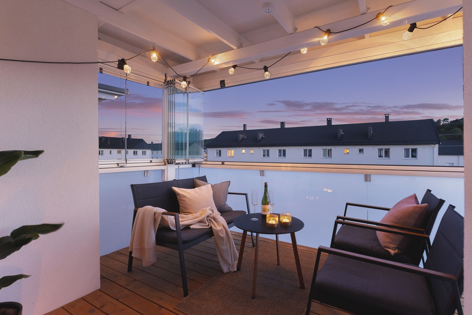 Fra stuen har man utgang til en innglasset balkong på 9 m². Galleribilde