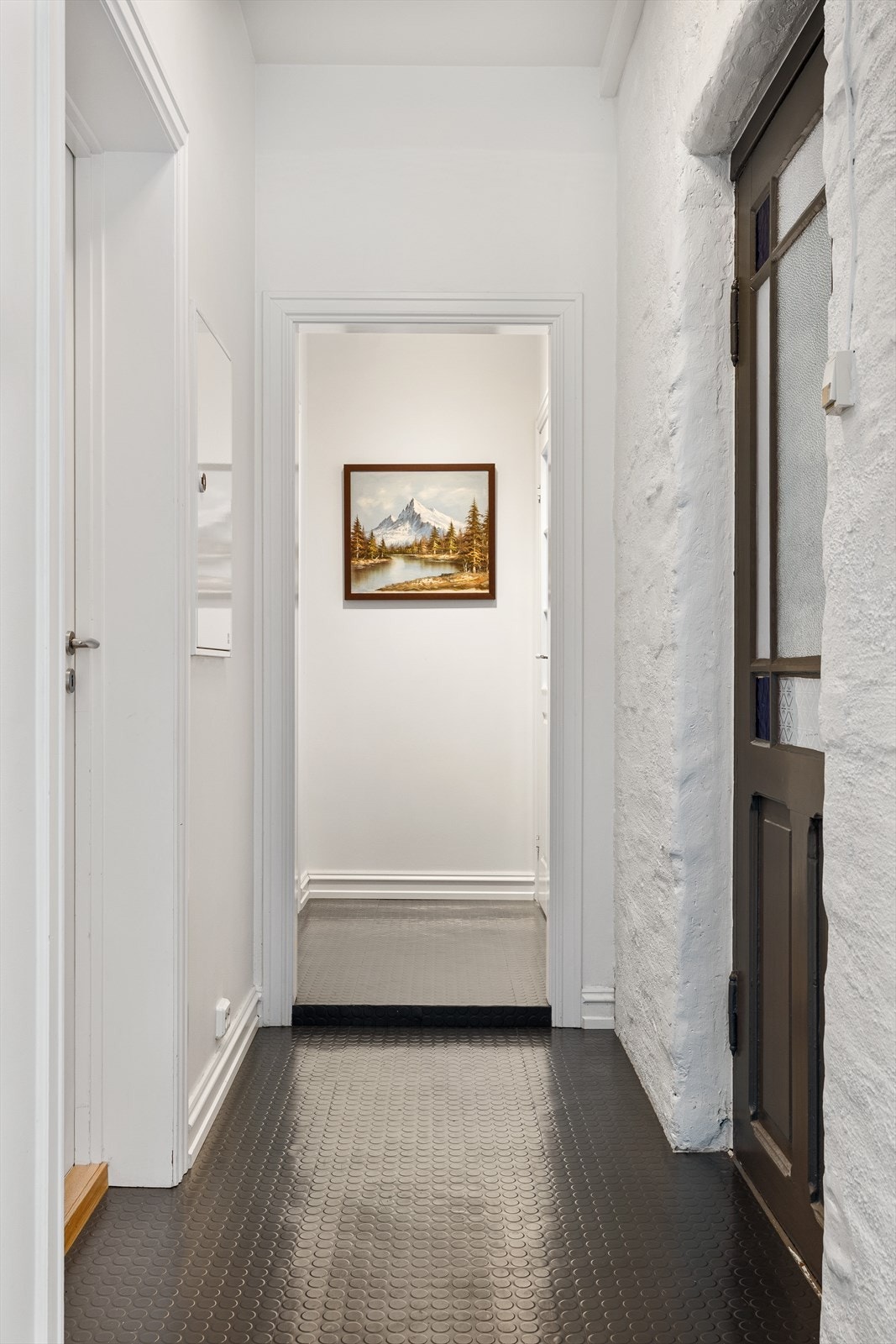 Gangen binder sammen soverommene og badet med resten av leiligheten. Galleribilde