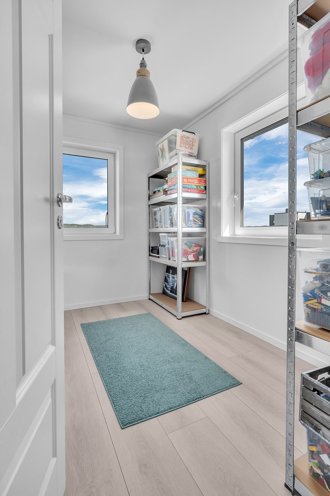 Nok et soverom som i dag brukes til lagring. Galleribilde