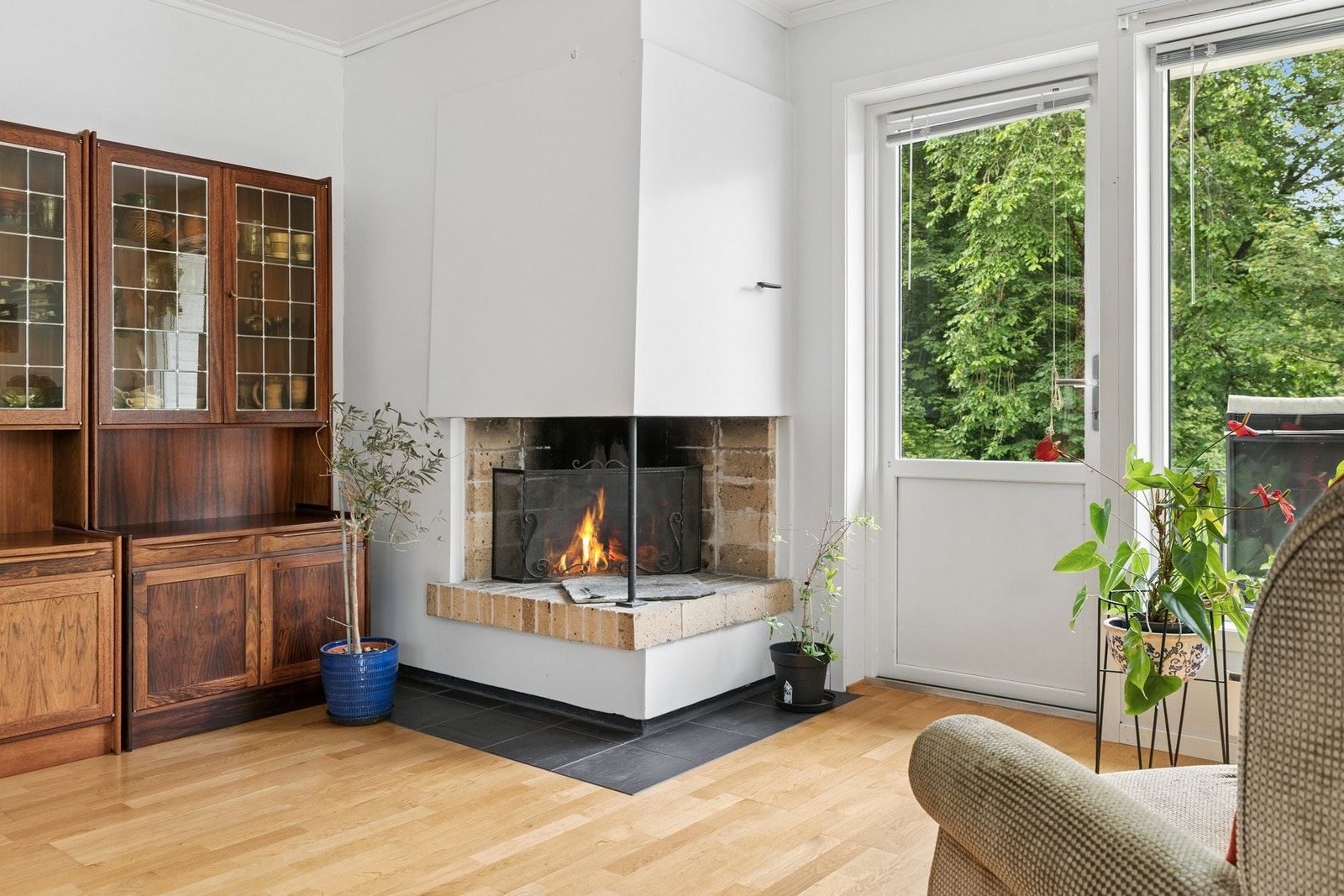 - Fra stuen har du utgang til veranda - Galleribilde