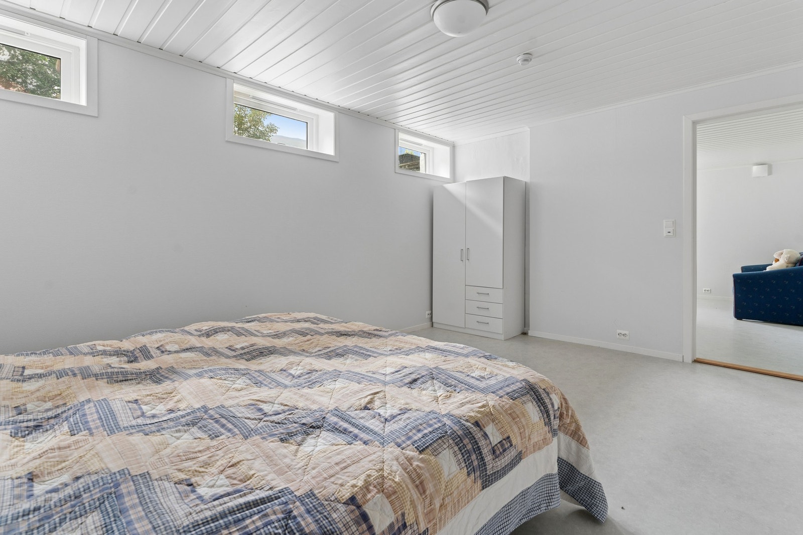 - Innredet som soverom, men grunnet mangel på tegninger så kan vi ikke anses dette som godkjent til varig opphold - Galleribilde