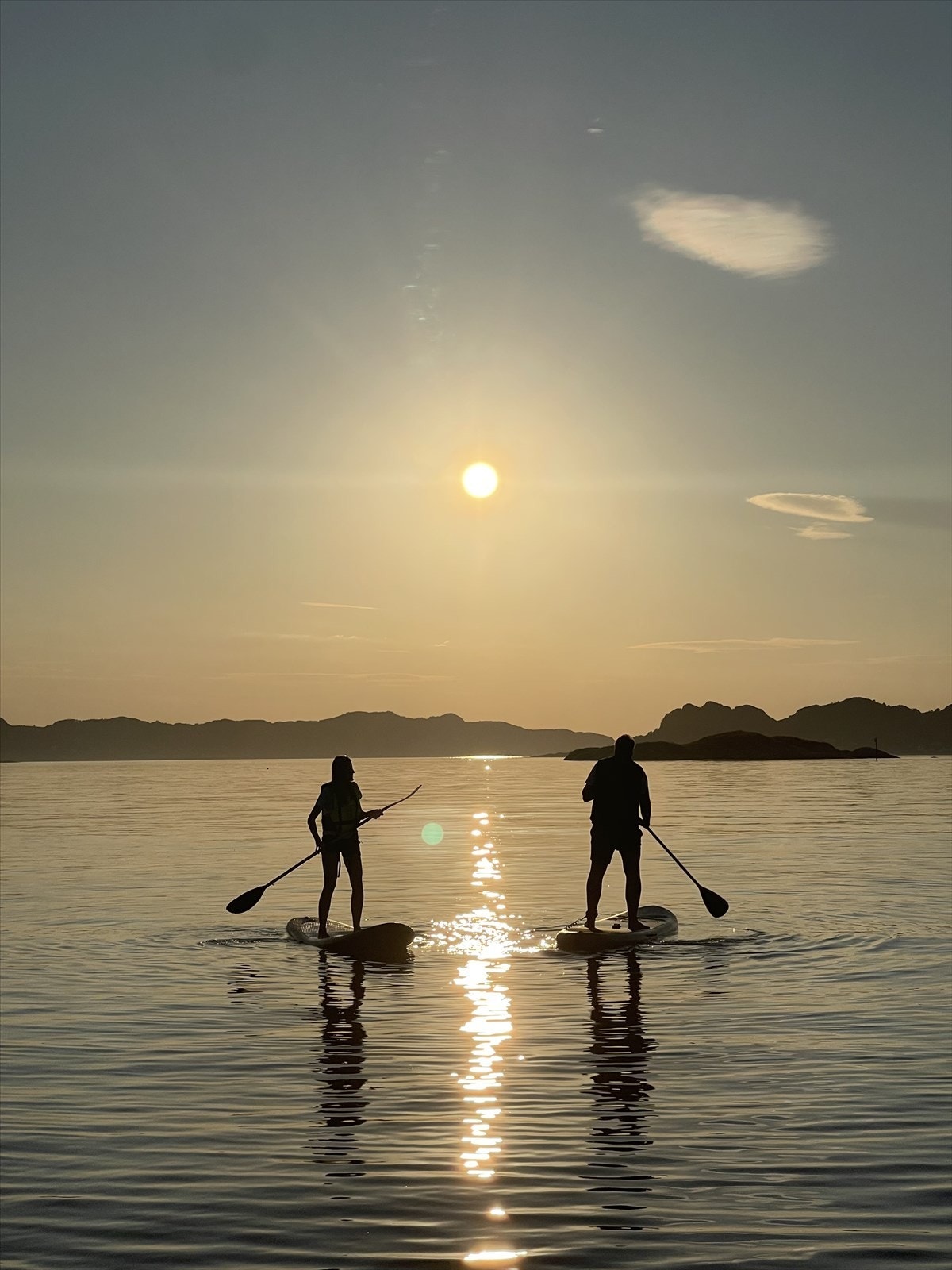 Når utsikta blir ein del av kvardagen. Nyt lange, gylne kveldar på sjøen - ei livskvalitet som er vanskeleg å setje pris på, men lett å forelske seg i. (Selgars eige bilete) Galleribilde