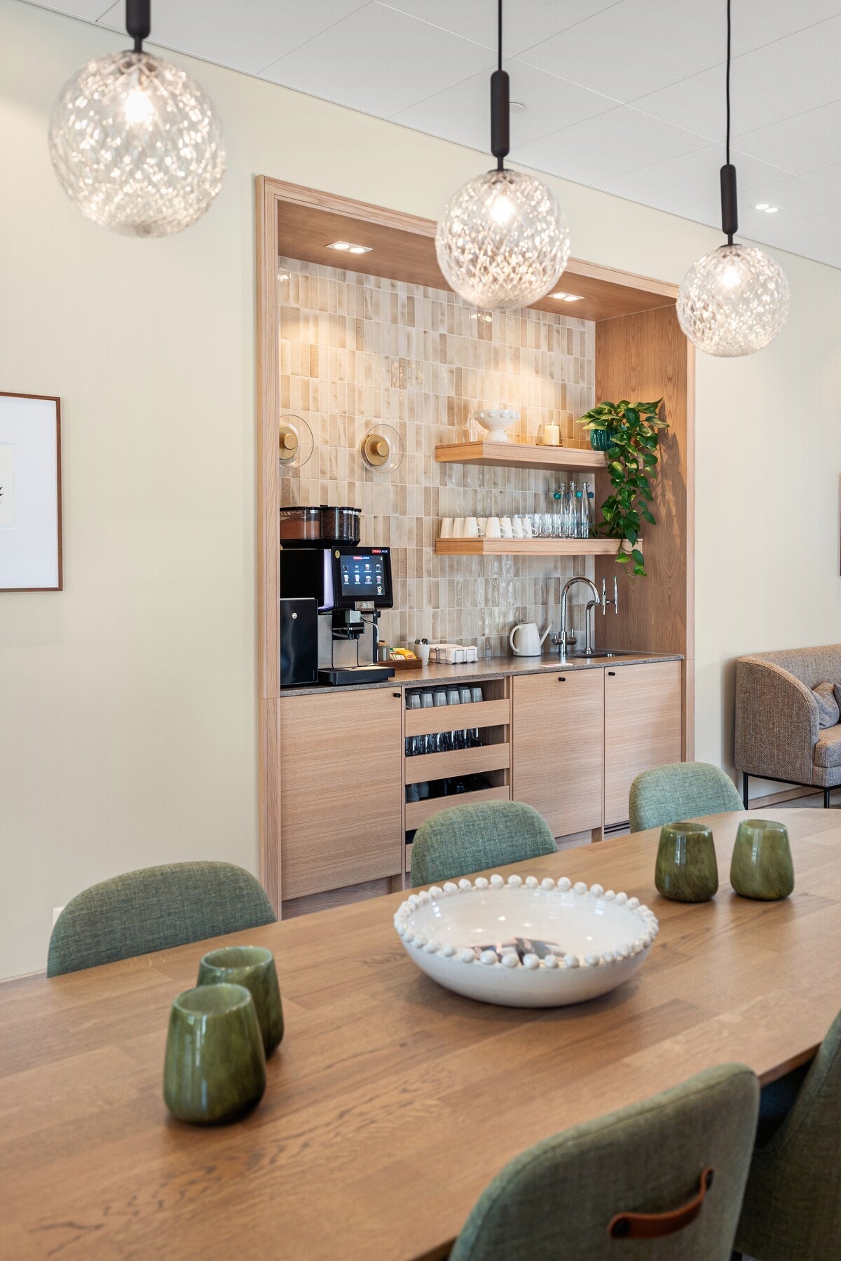 Her finner du blant annet lounge med kaffebar. Galleribilde