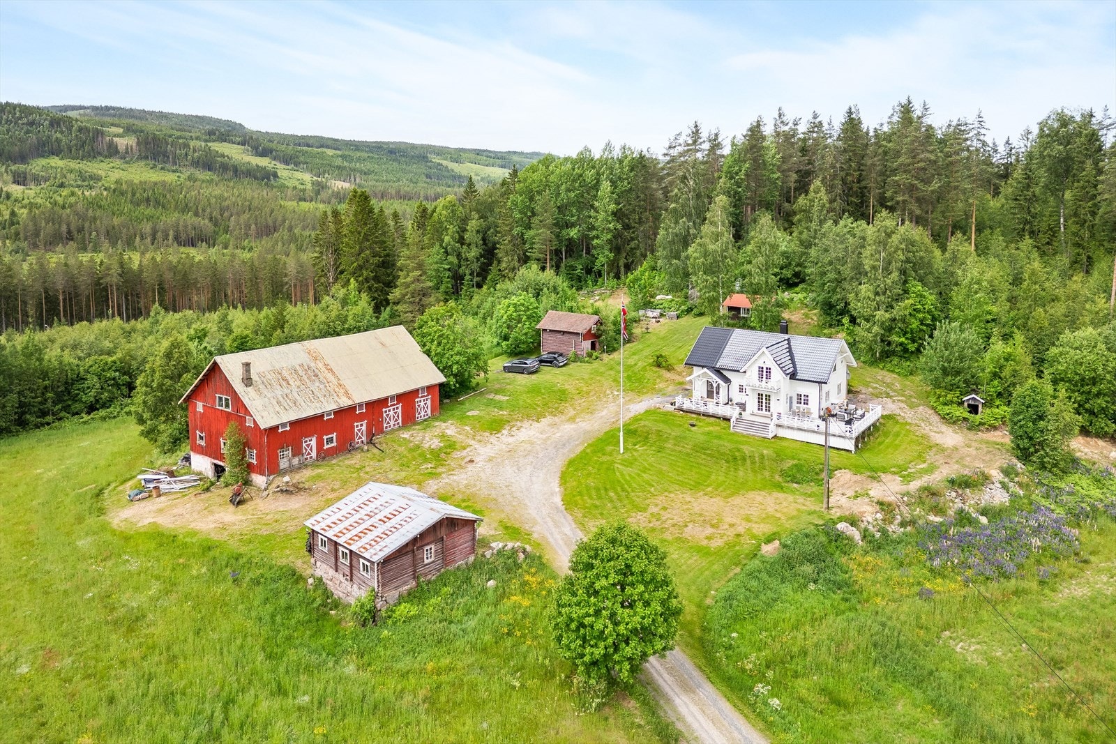 Drømmer du om gård, sjarm og landlig idyll? Da bør du ta en titt her! Galleribilde