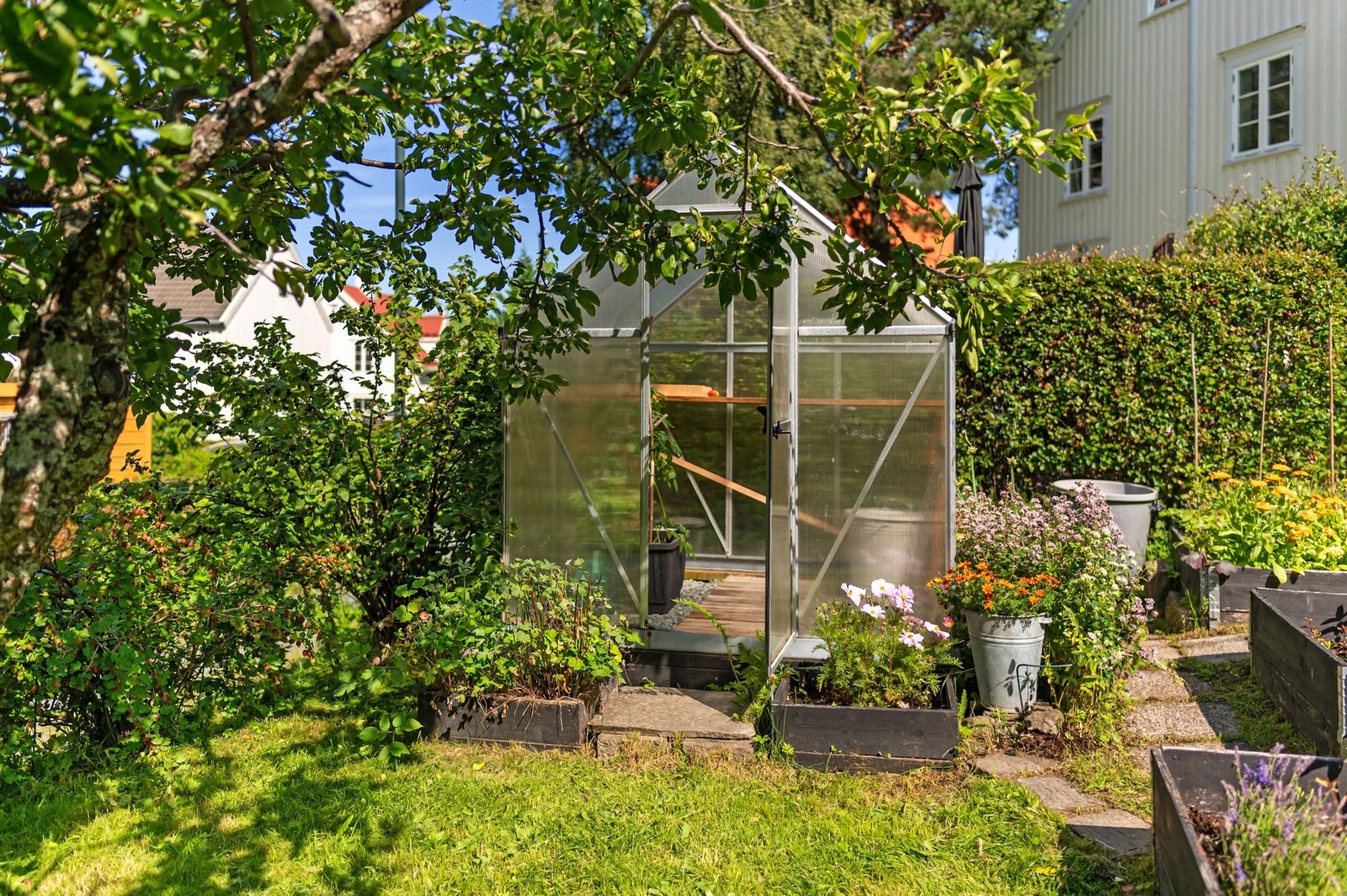Detaljbilde av hageparsellen. Galleribilde