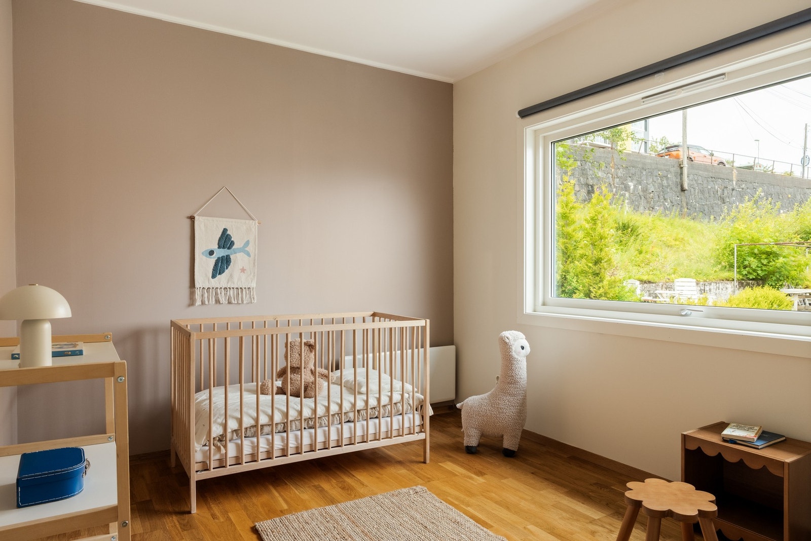 Det andre soverommet har også god plass til seng og garderobe. Galleribilde