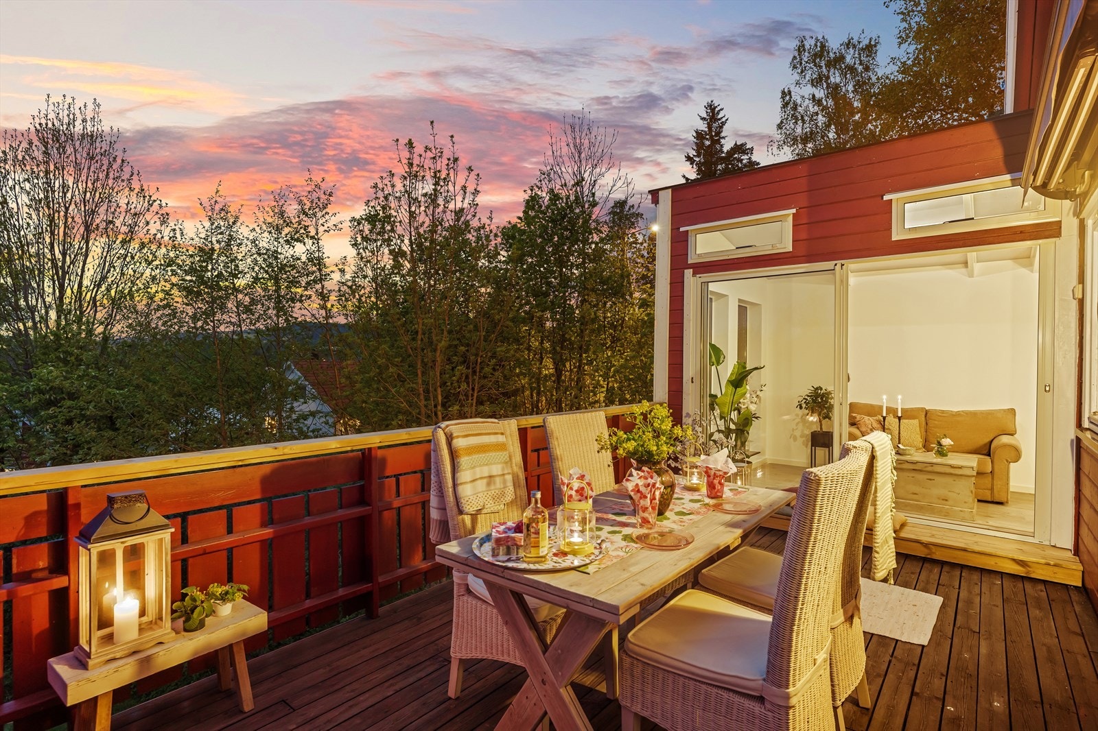 Dette gir gode muligheter for å nyte solen gjennom store deler av dagen og utover kvelden. Galleribilde