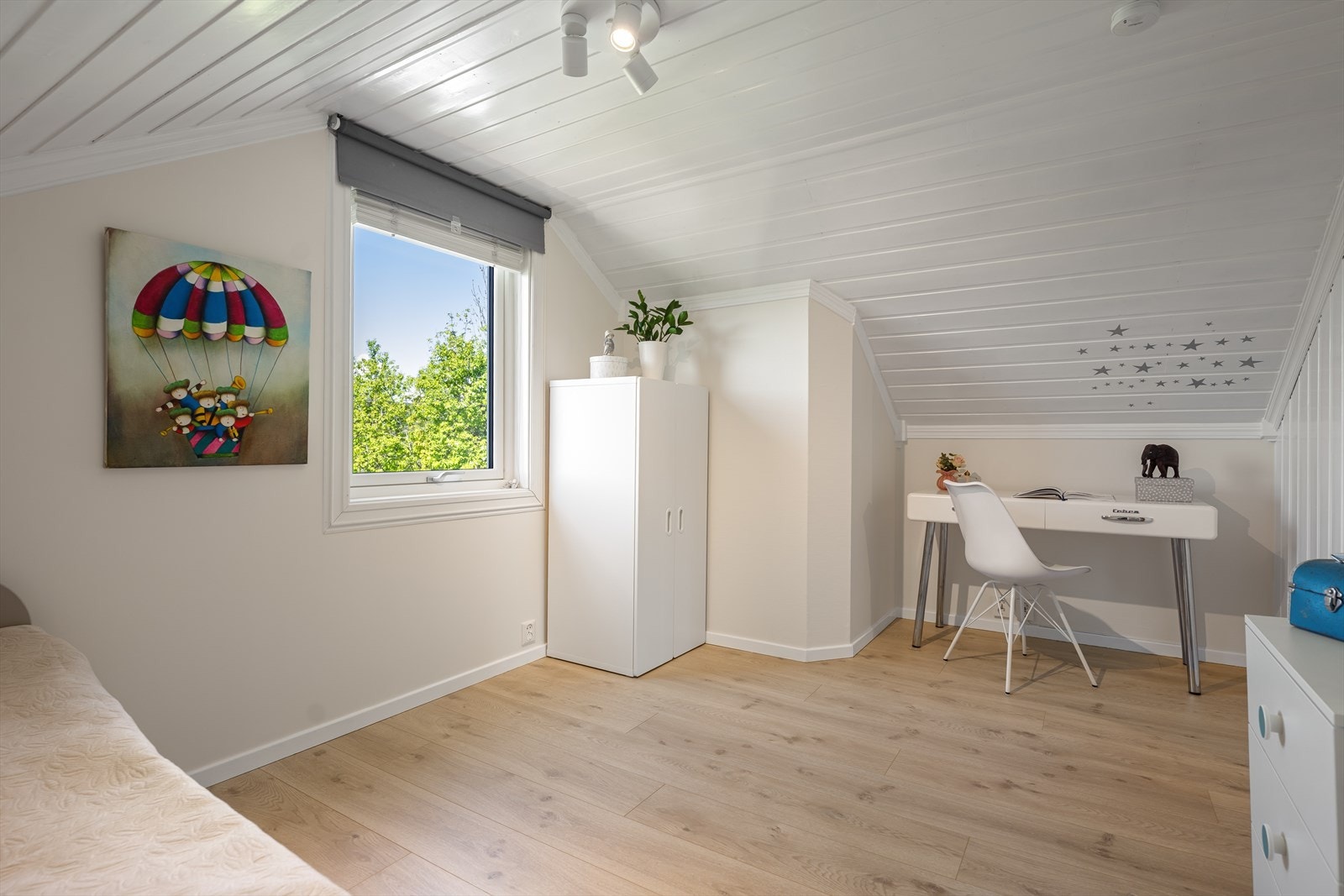 Rom benyttet som soverom i 2. etasje. Ikke godkjent for varig opphold. Galleribilde