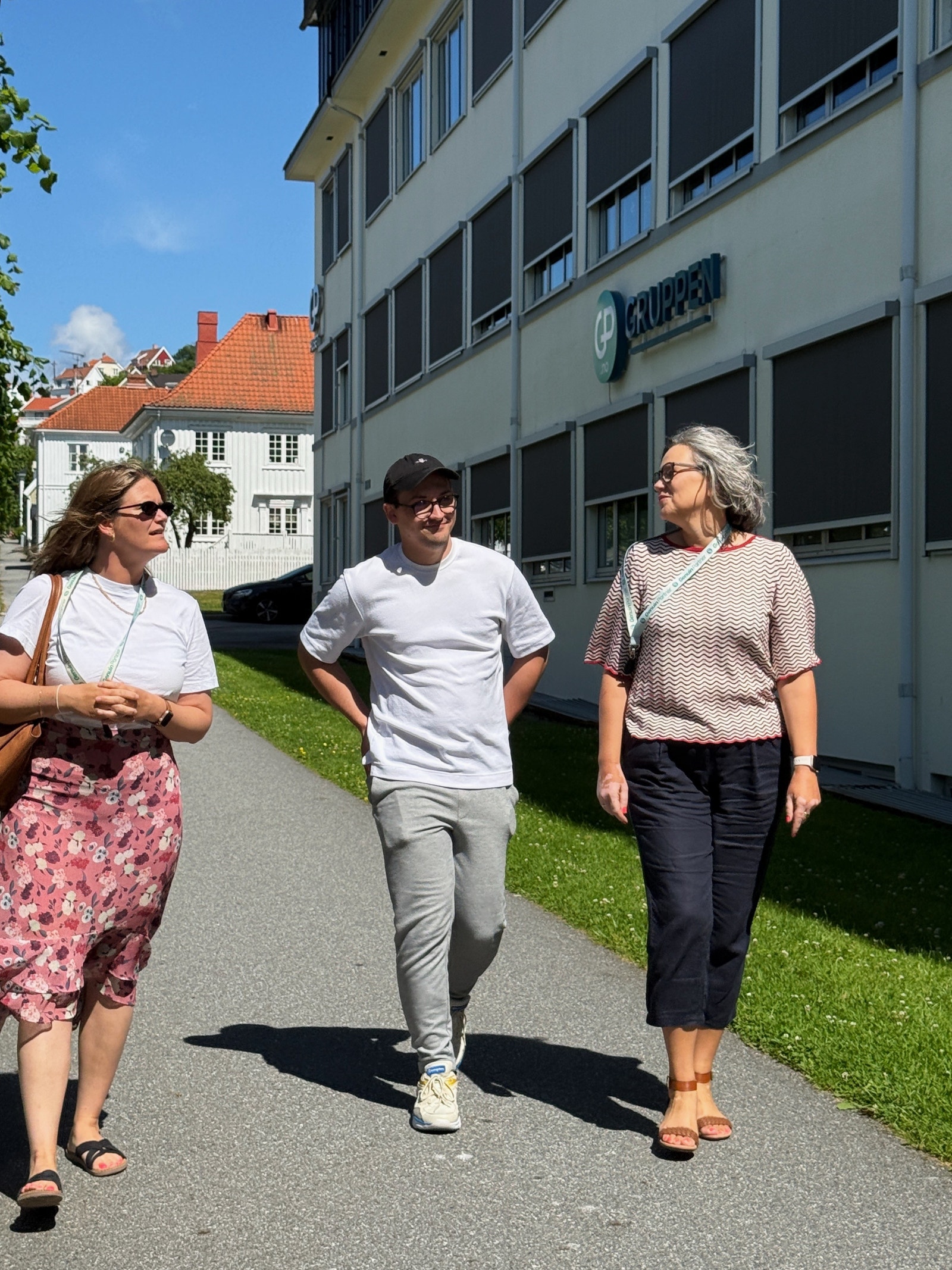 Velkommen til oss i Os Allé Galleribilde