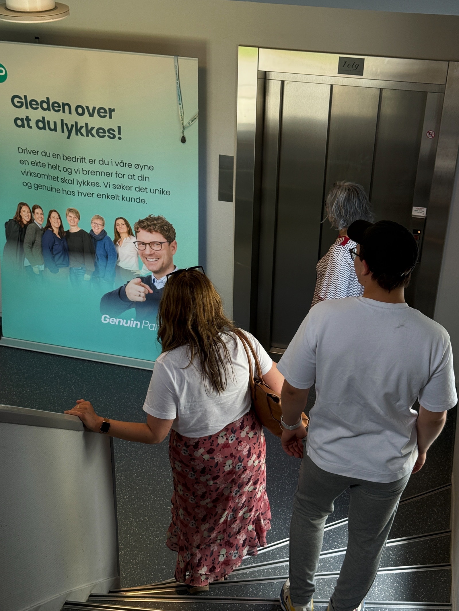På tur ut til lunsj, Halden sentrum og gågata rett nedi veien Galleribilde