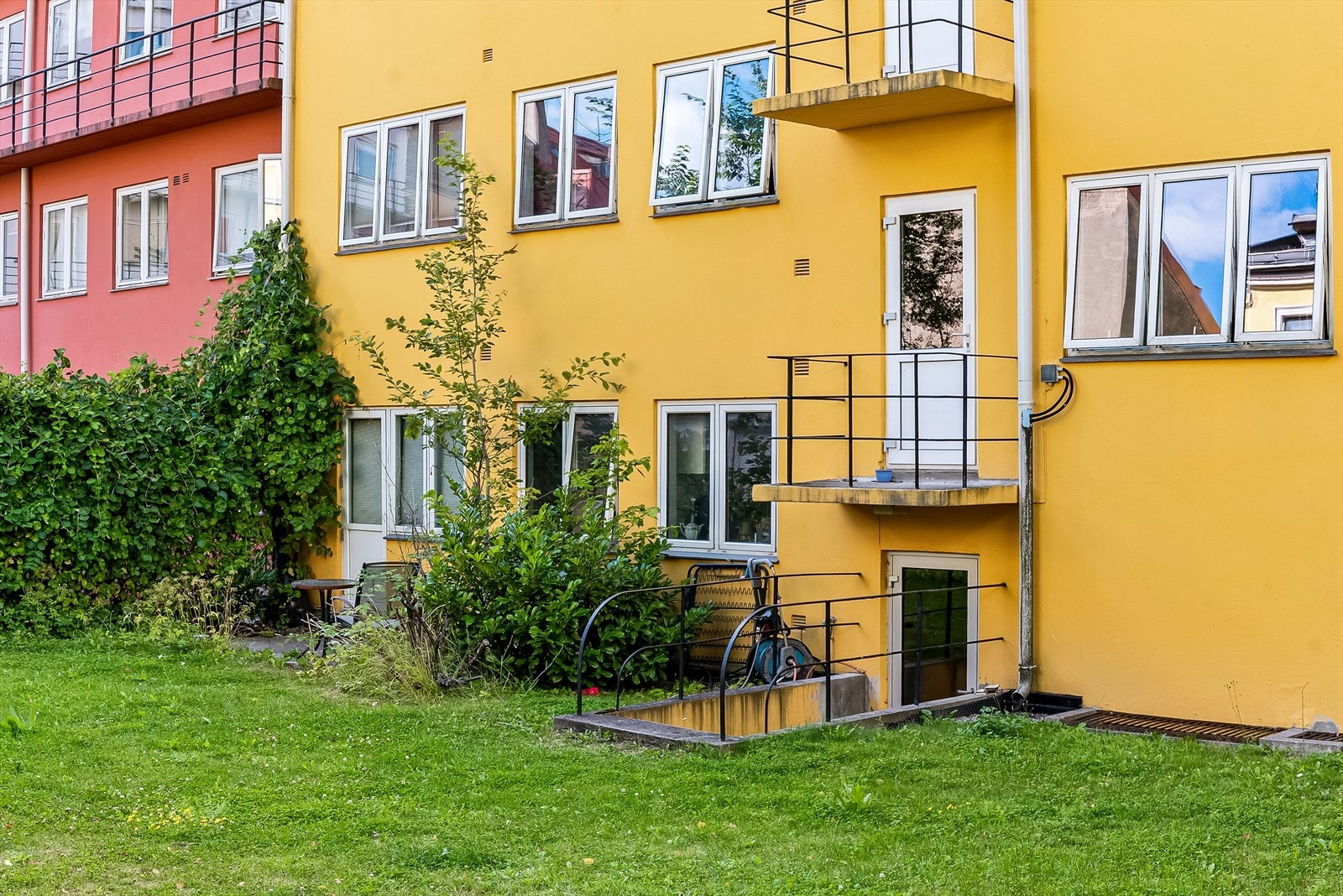 Fasade. Sameiet består av 31 boligseksjoner Galleribilde
