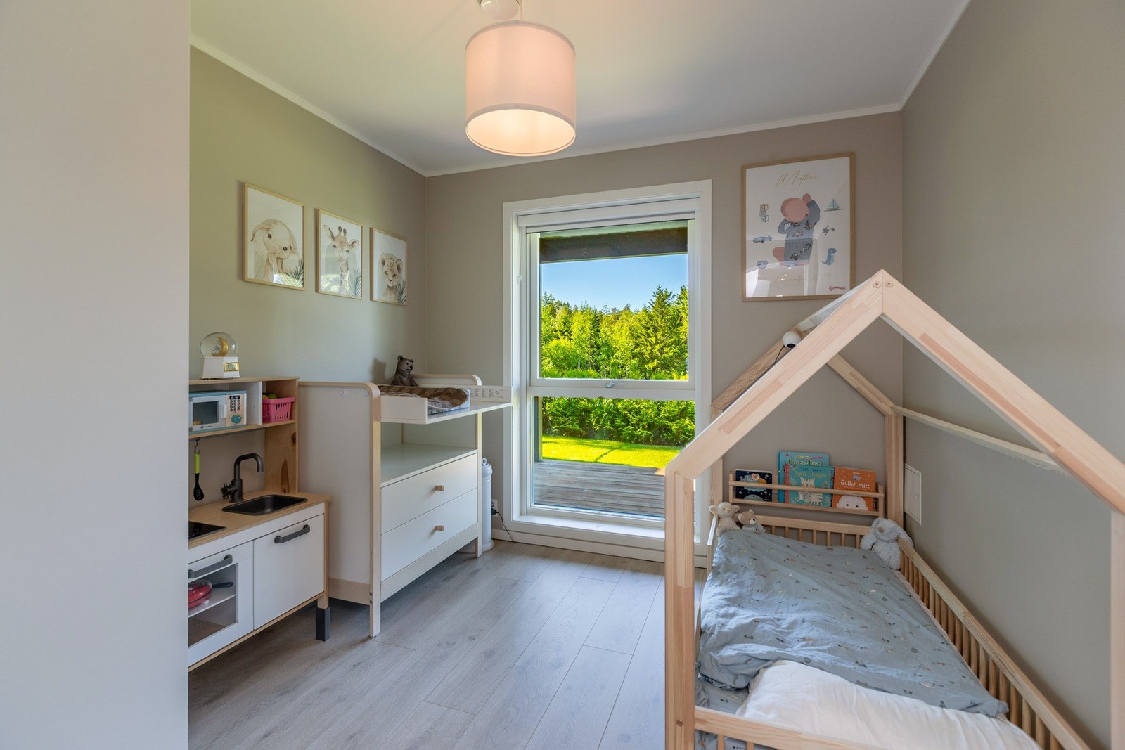 Soverom nr. 2 av 3 Galleribilde