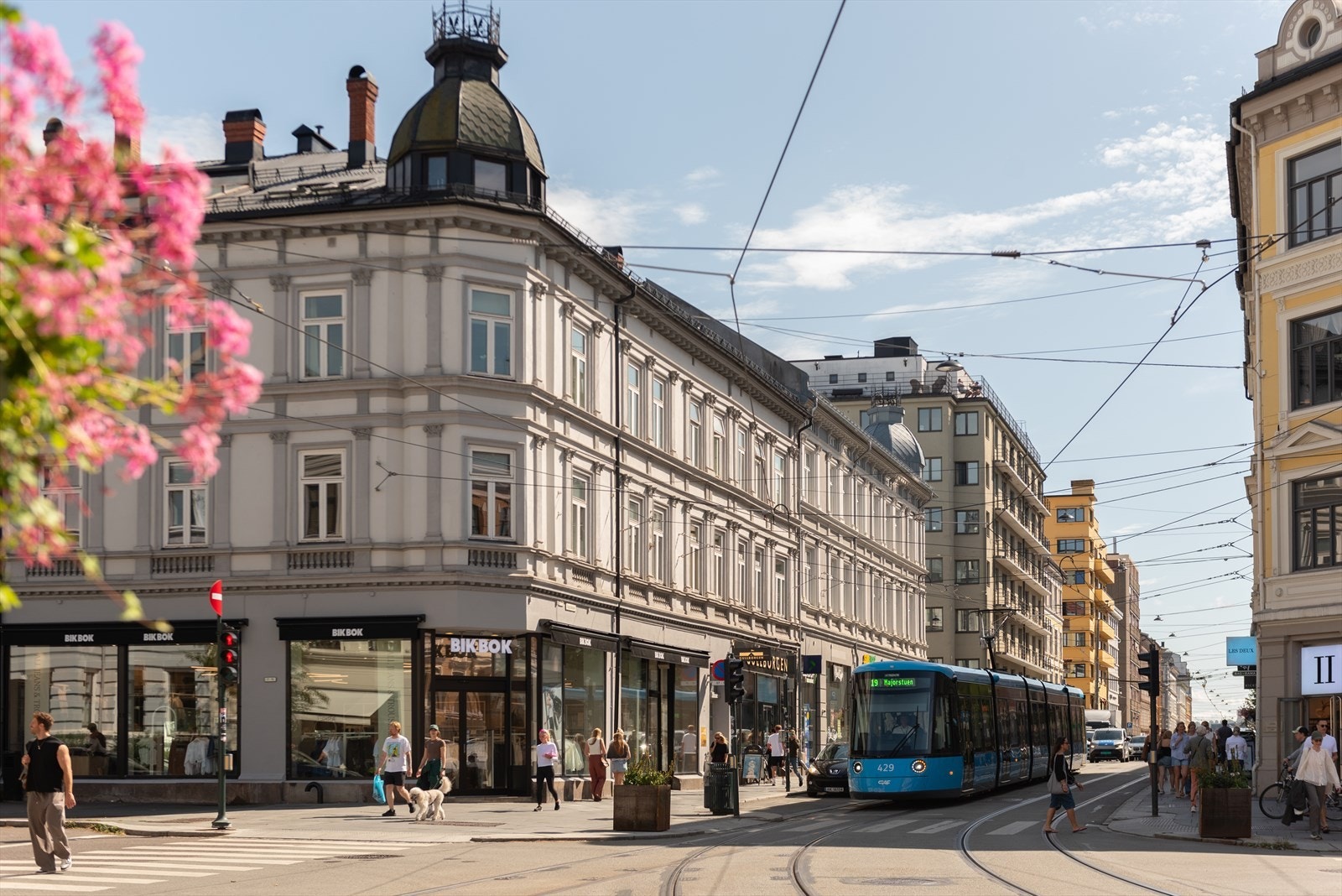 Bare 3 minutters gange til handlegaten i Bogstadveien Galleribilde