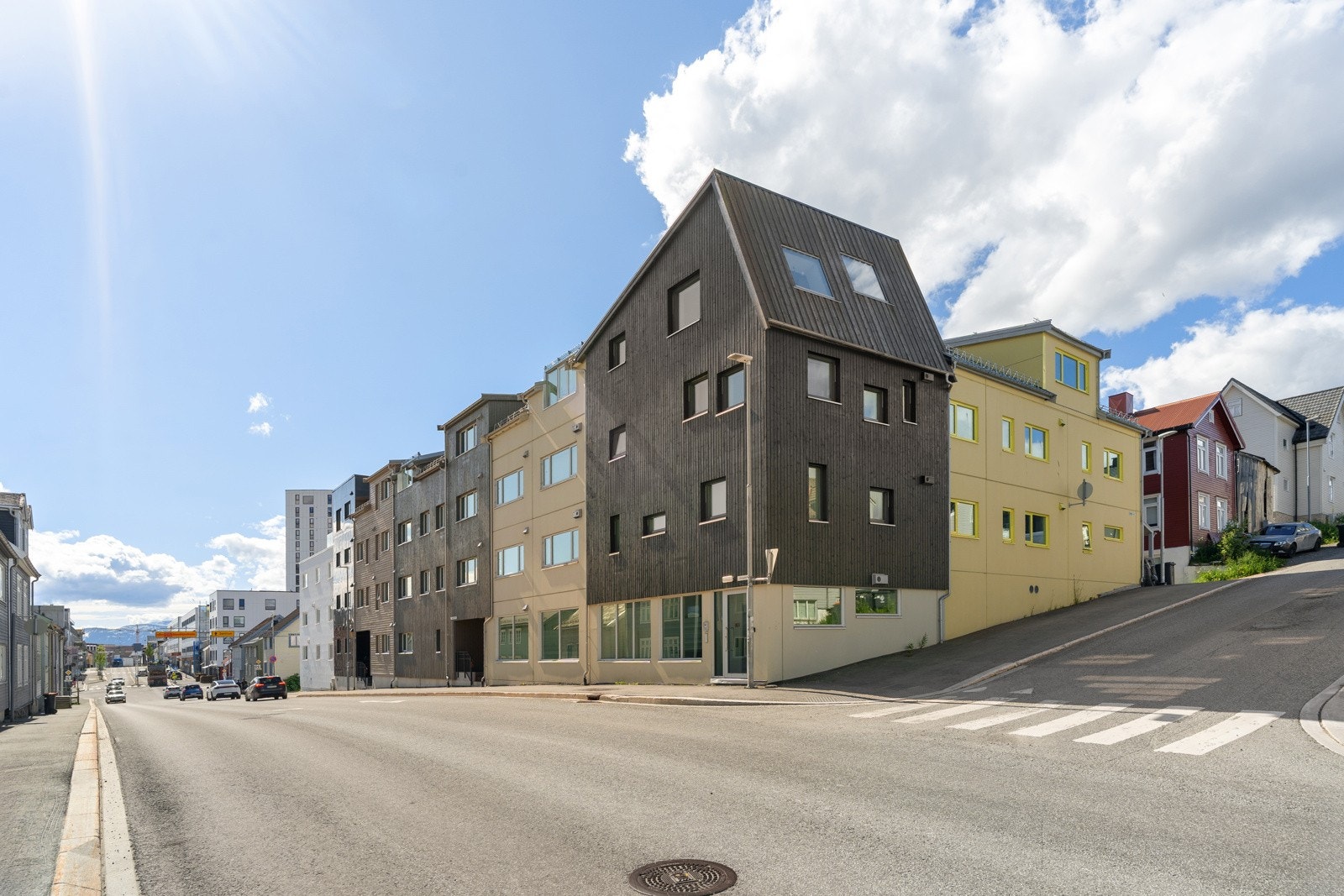 Her har du samtlige av byens fasiliteter i umiddelbar nærhet!