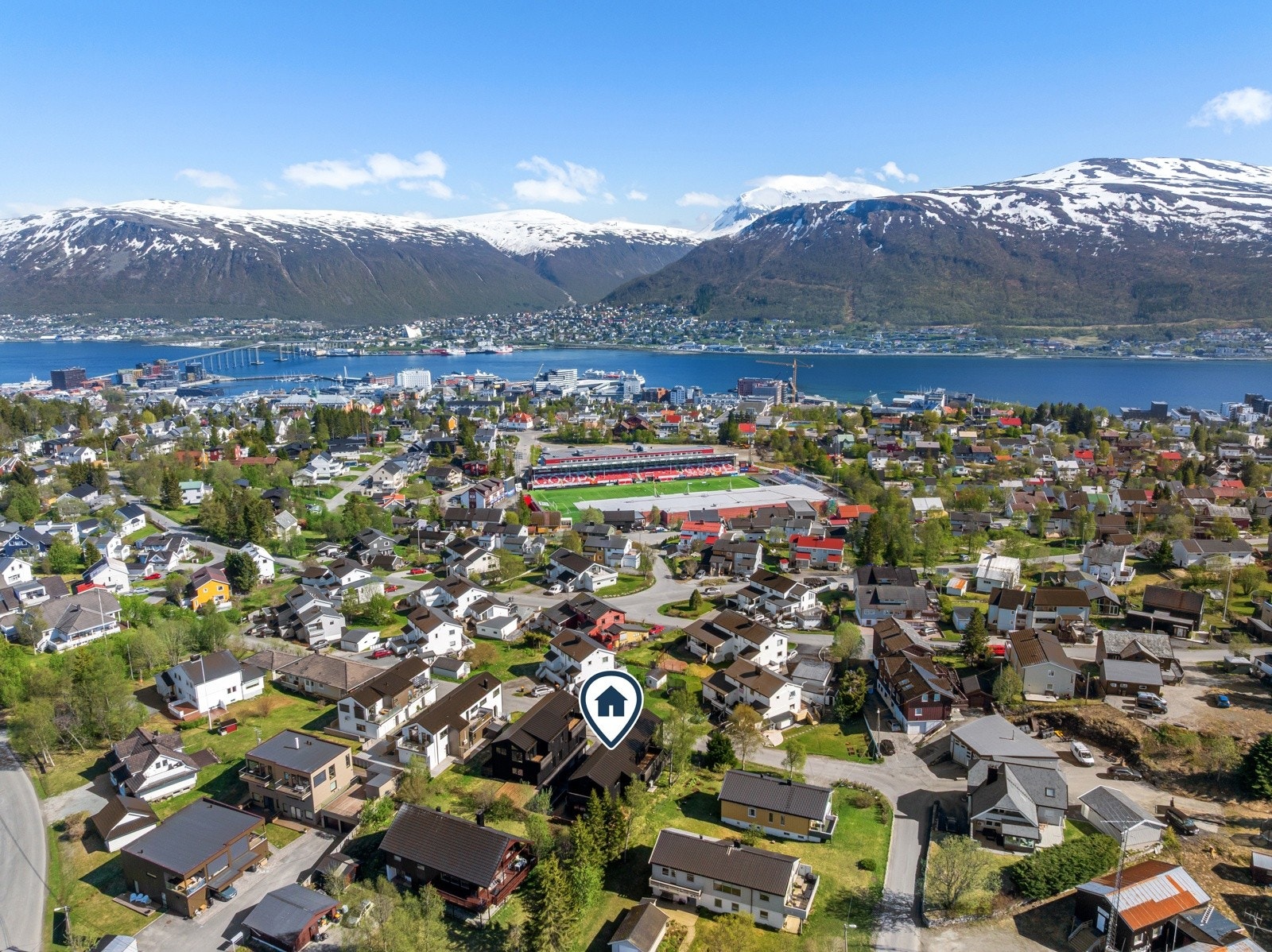 Boligen ligger i et attraktivt område på toppen av Tromsøya.