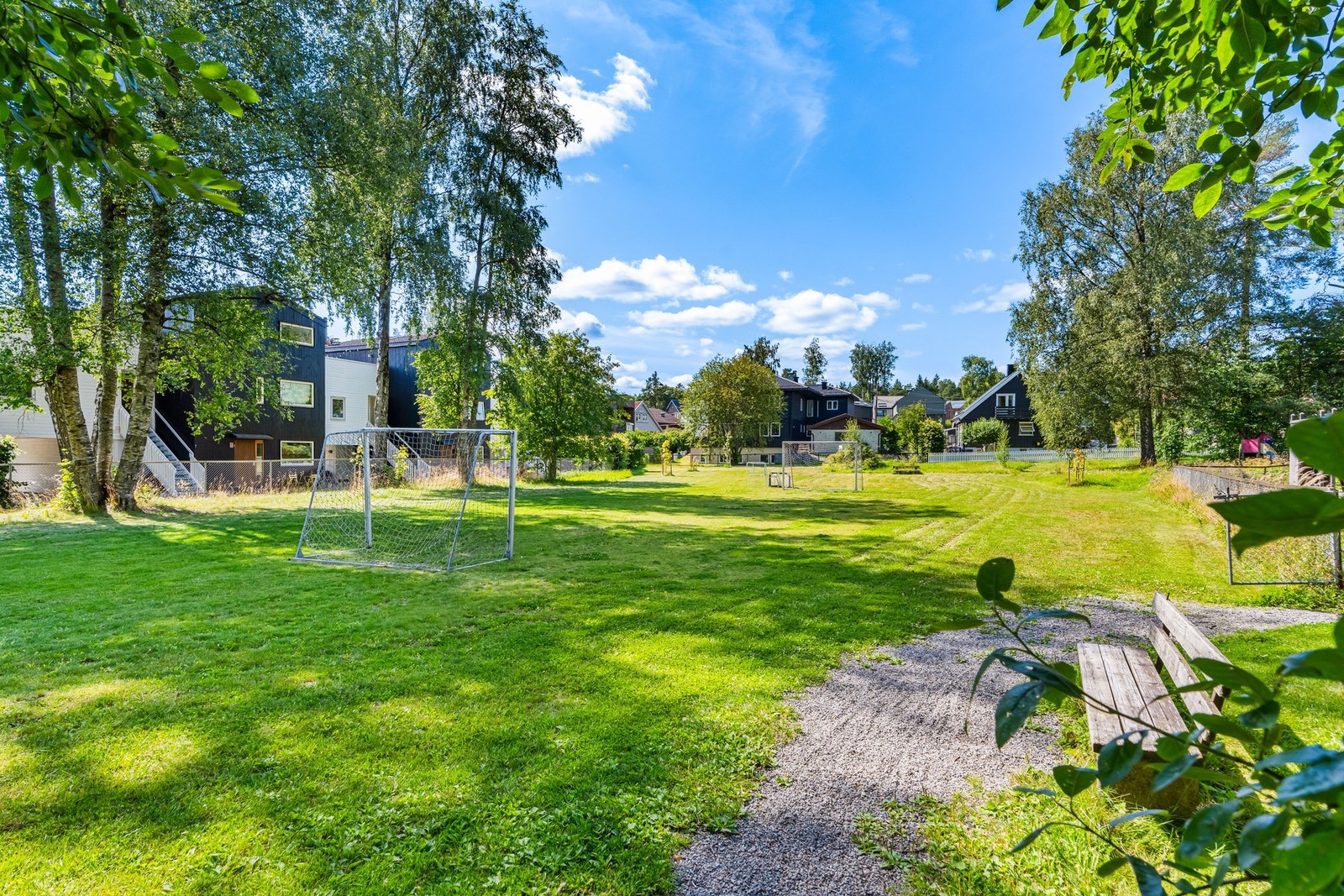 Svært barnevennlig med Hansemyrparken rett over veien. Galleribilde