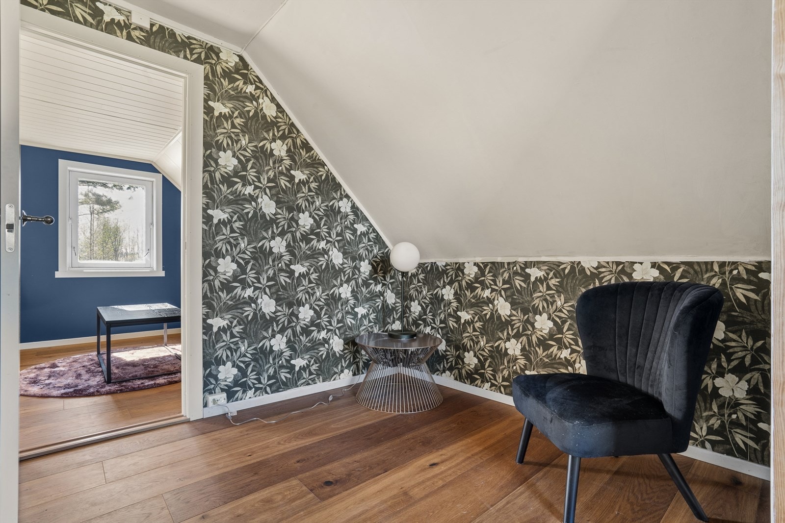 Loftstuen mot soverom to. Galleribilde