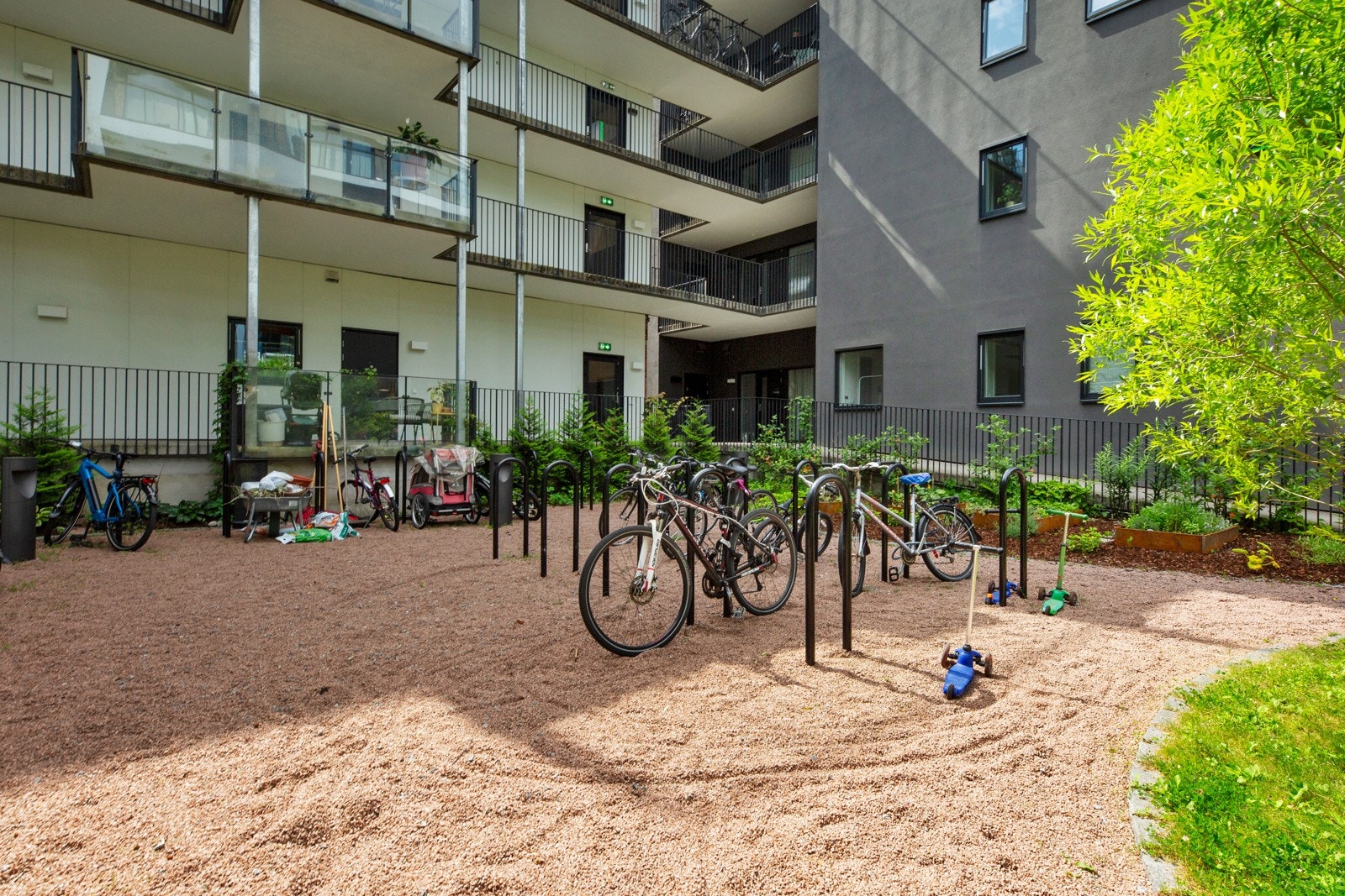 Dette er et veldrevet og hyggelig sameie 34 leiligheter. Galleribilde