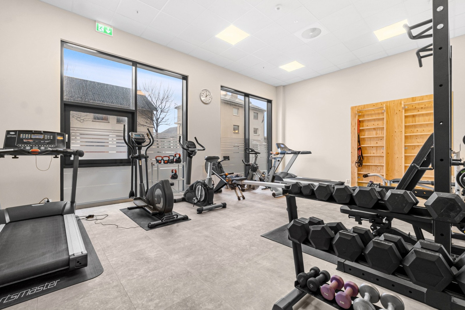 Borettslagets beboere disponerer et felles treningsrom. Galleribilde