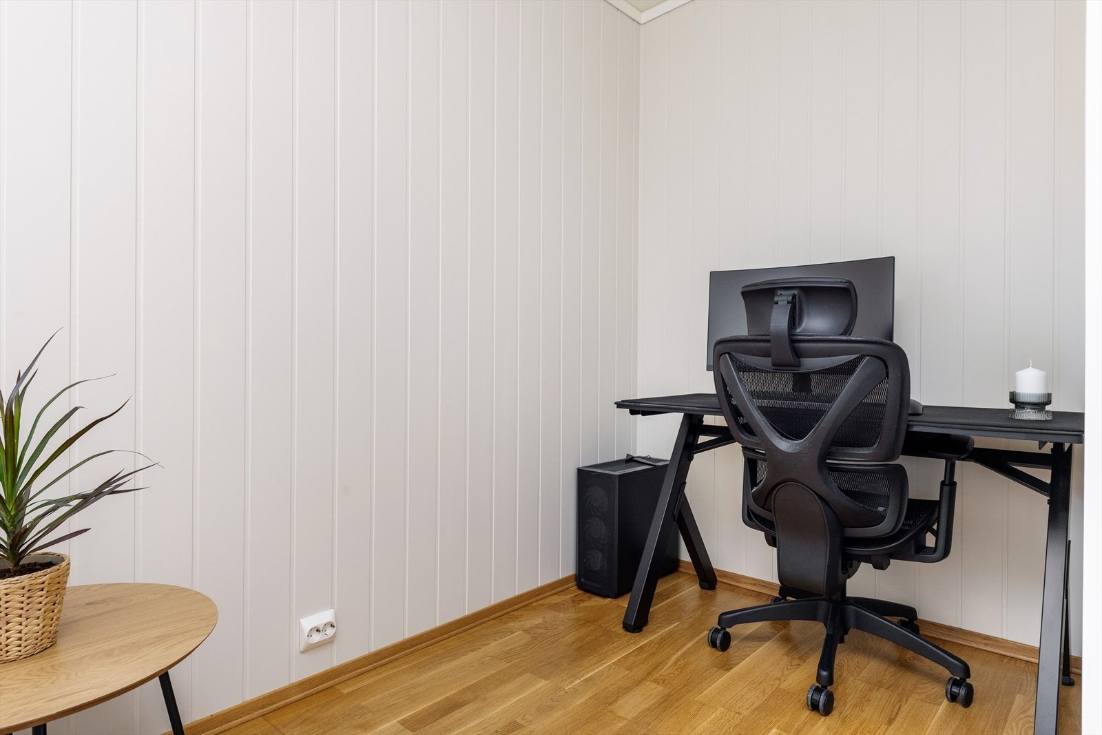Et av rommene er ideelt som hjemmekontor, gjesterom eller lekerom. Galleribilde
