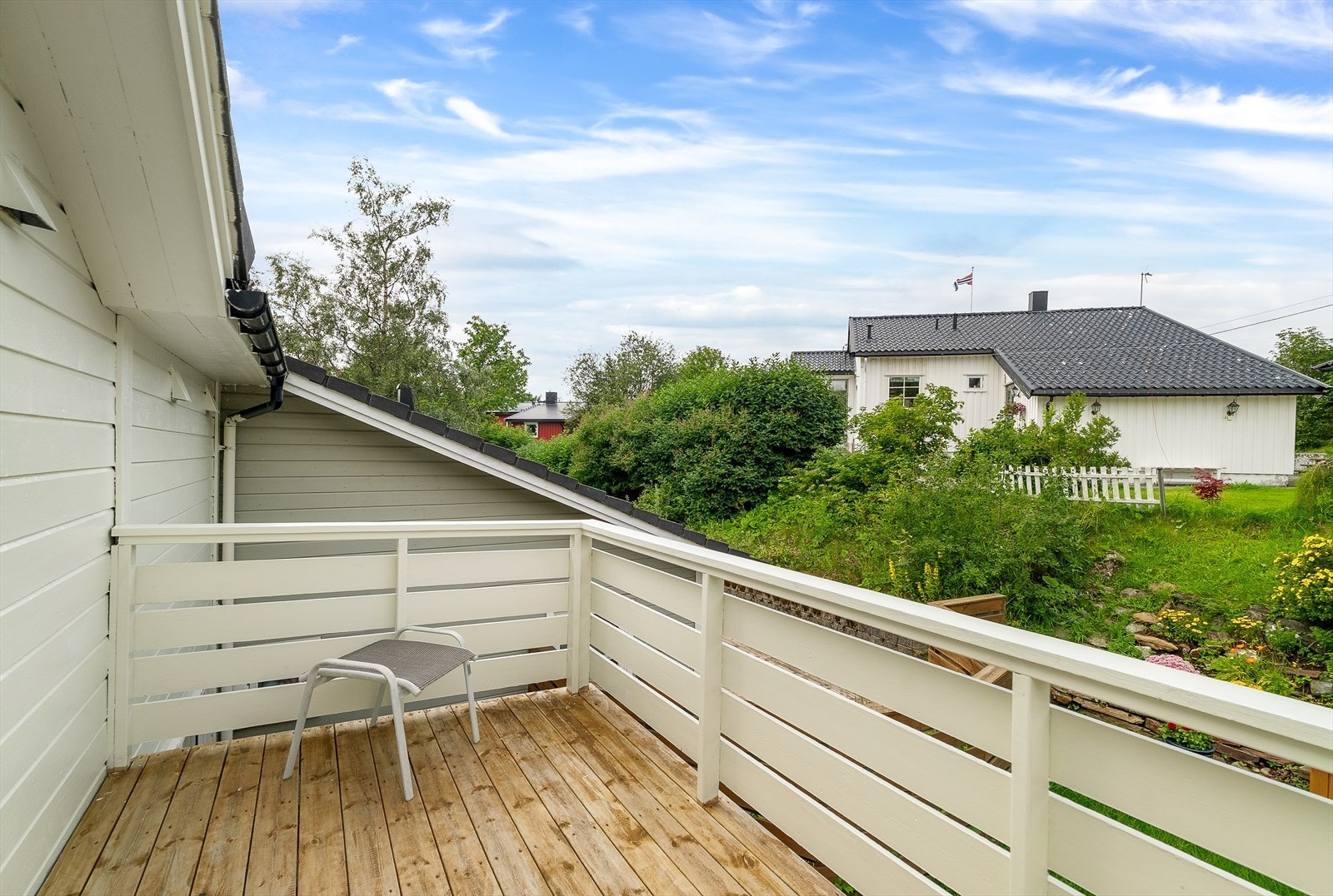 Terrasse på loft med utsikt mot nordvest. Galleribilde