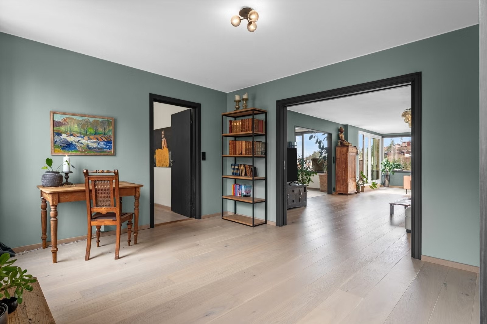 Forstue med mulighet for avskjerming - ideell som ekstra oppholdsrom eller fleksibel sone Galleribilde