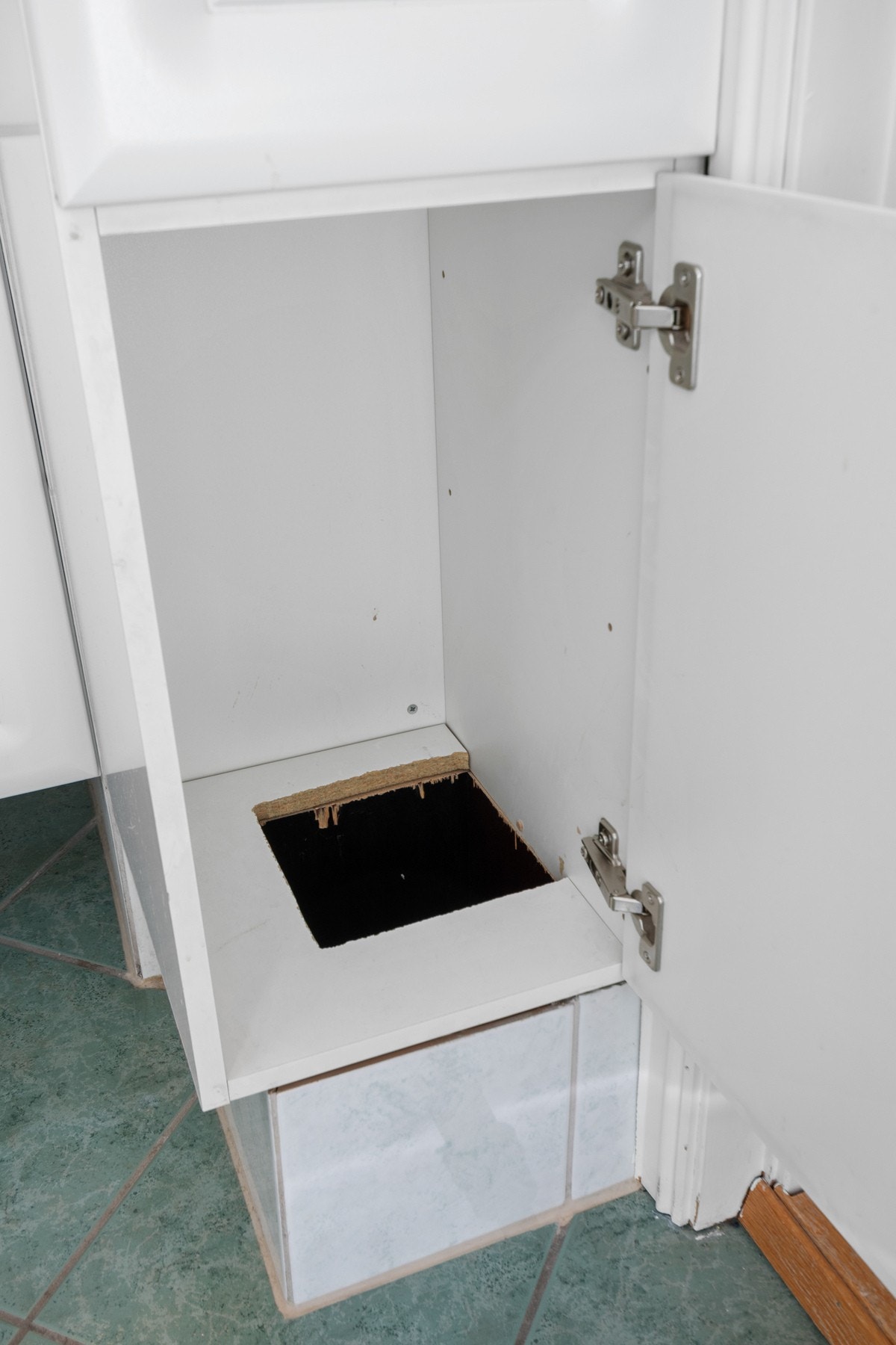 Det finnes også en skittentøysluke/sjakt fra bad i 2.etj til vaskerom Galleribilde