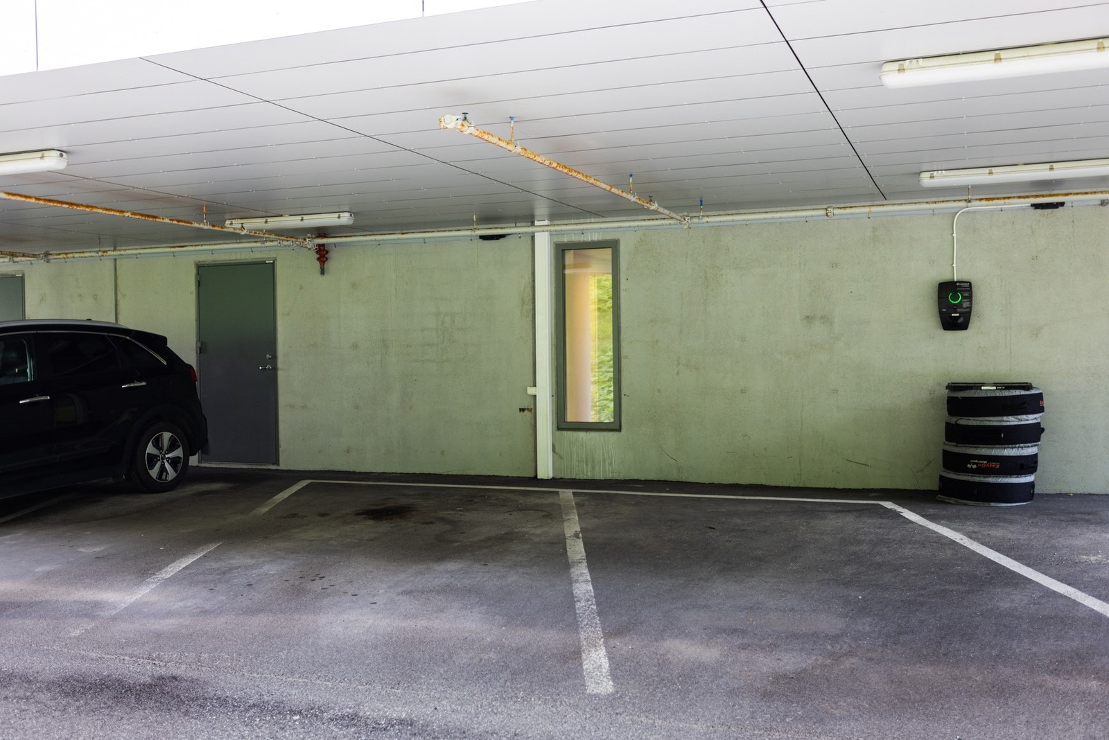 Parkering i carport Galleribilde