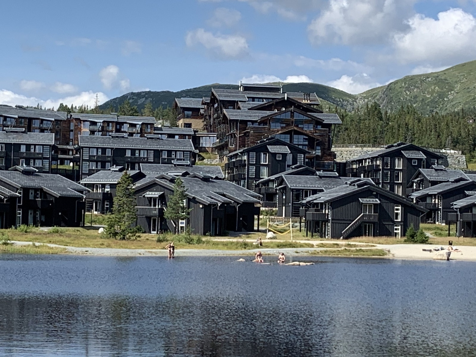 Sommerstemning på resorten Galleribilde